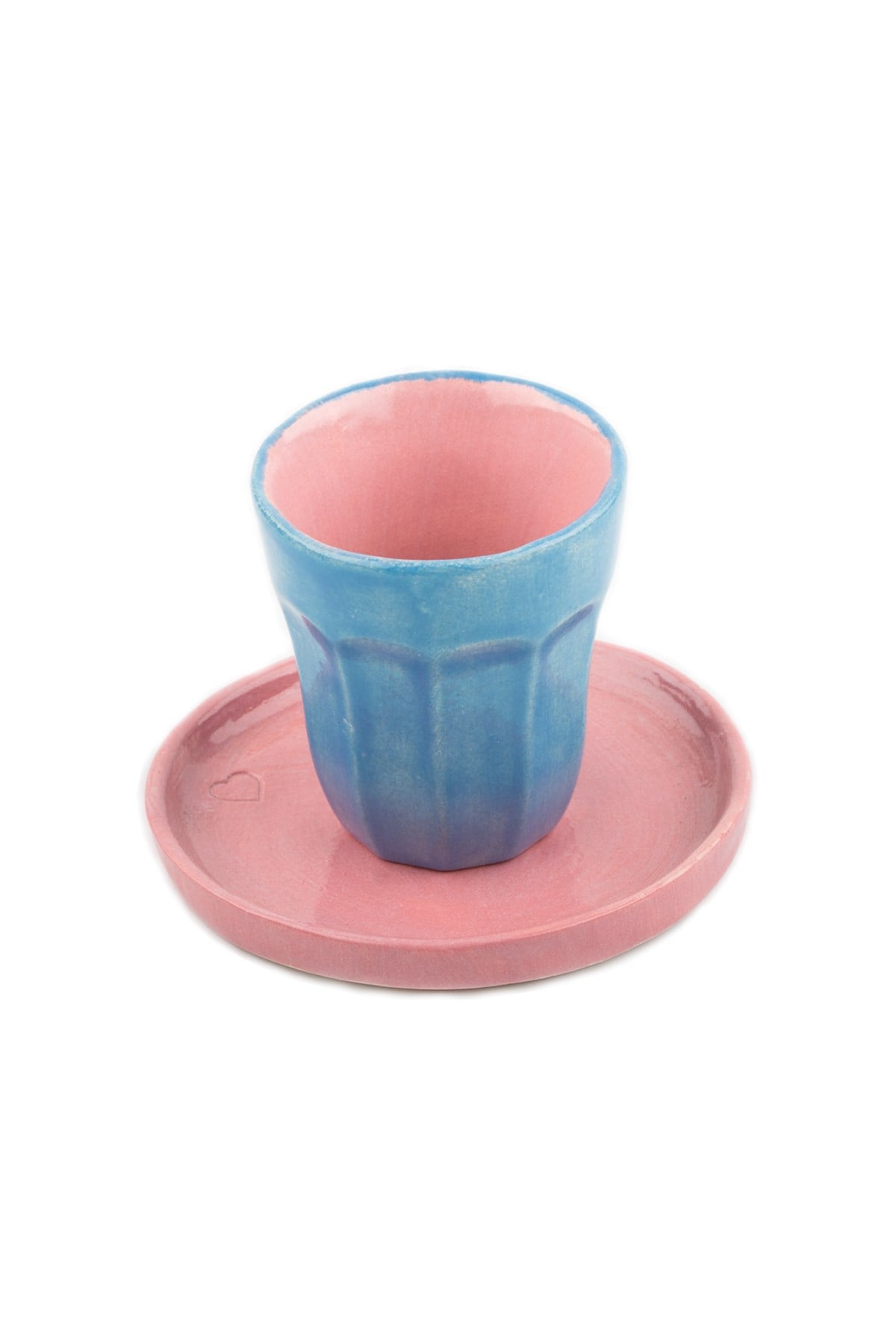Mavi Seramik Kahve Fincanı ve Pembe Tabak