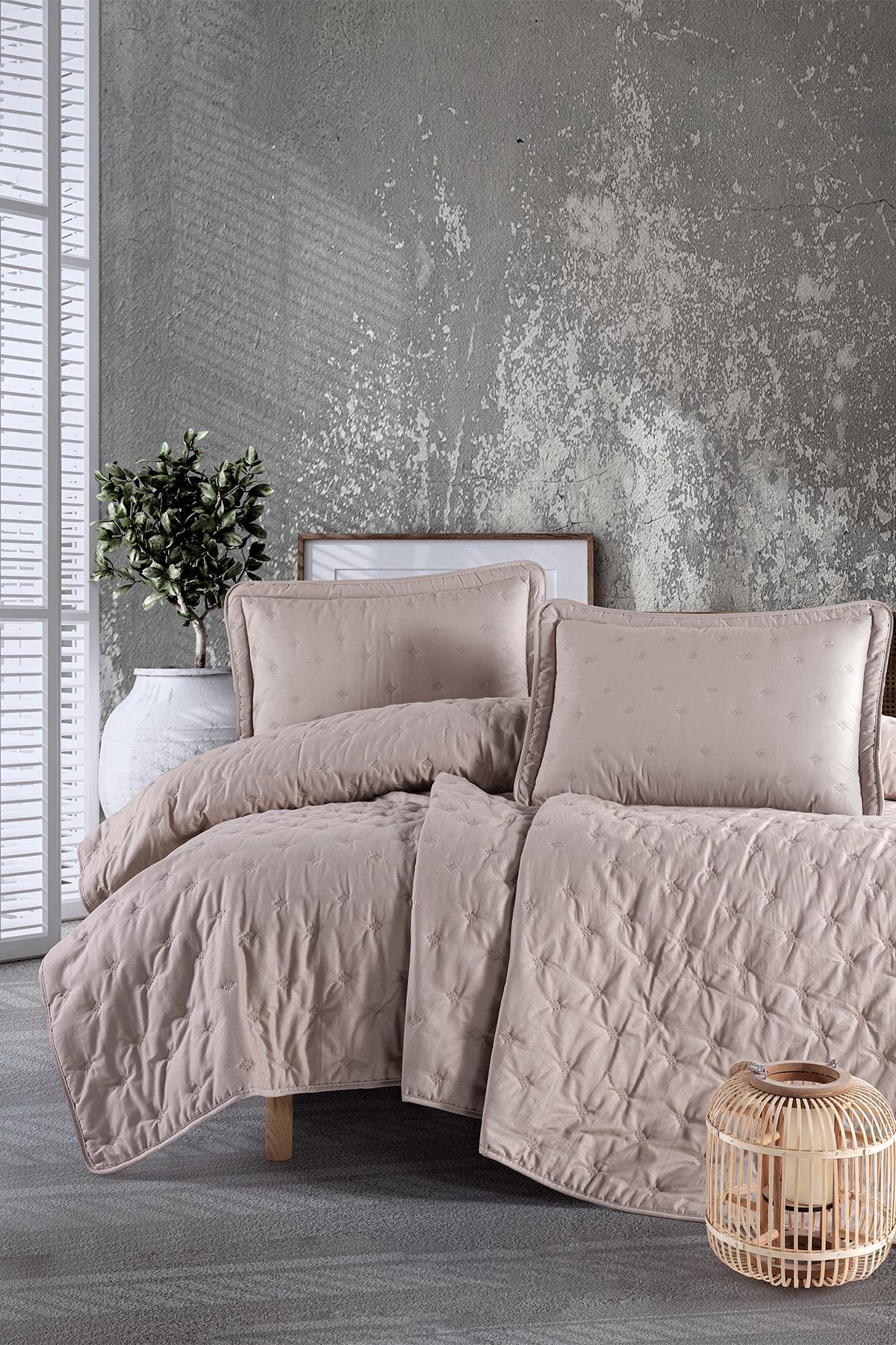 Clasy Nakışlı Microfiber Çift Kişilik Yatak Örtüsü Seti Aspendos V1 Bej