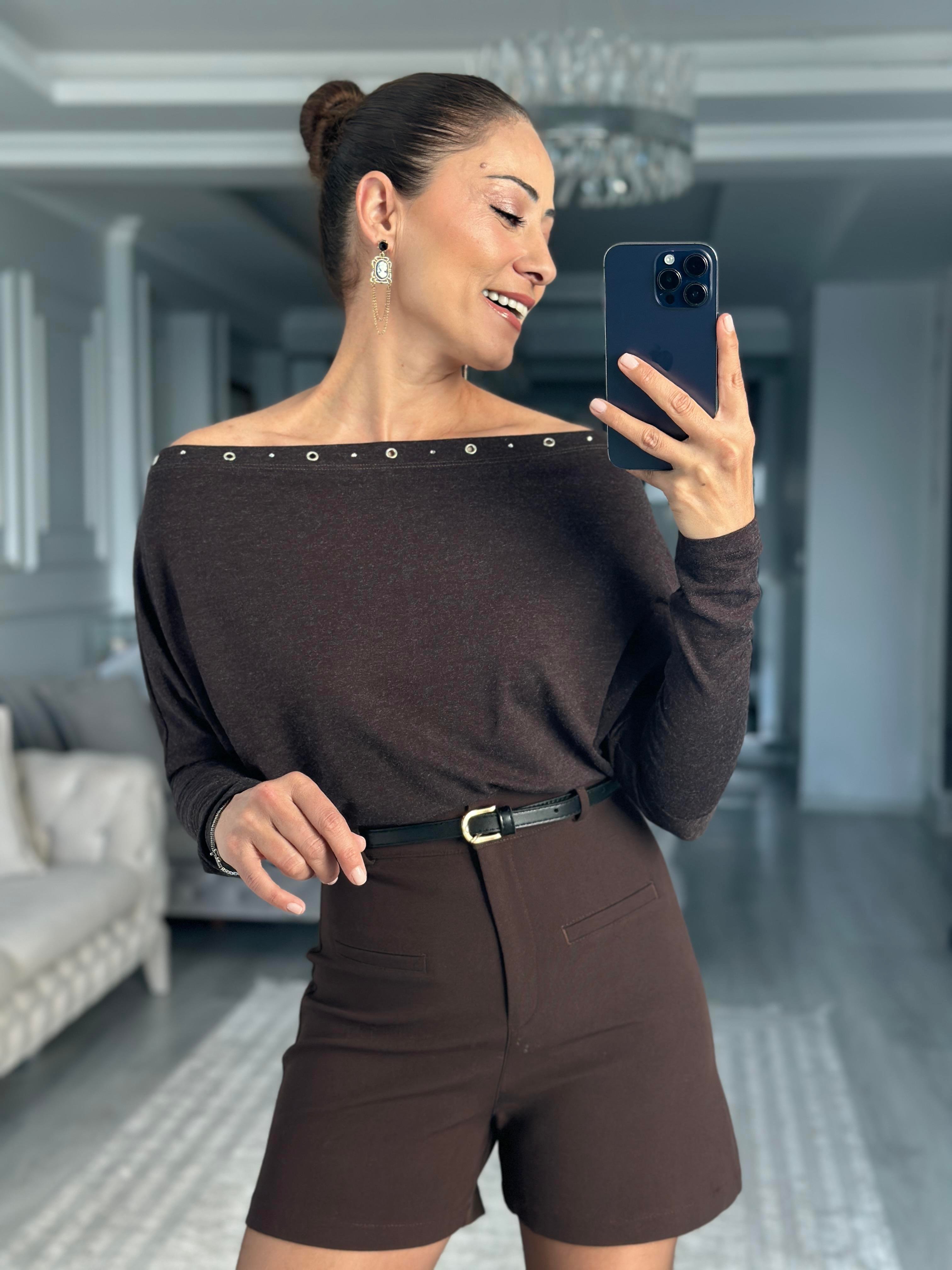 Acı Kahve Yakası Kuşgözü Yarasa Kol Kadın Bluz