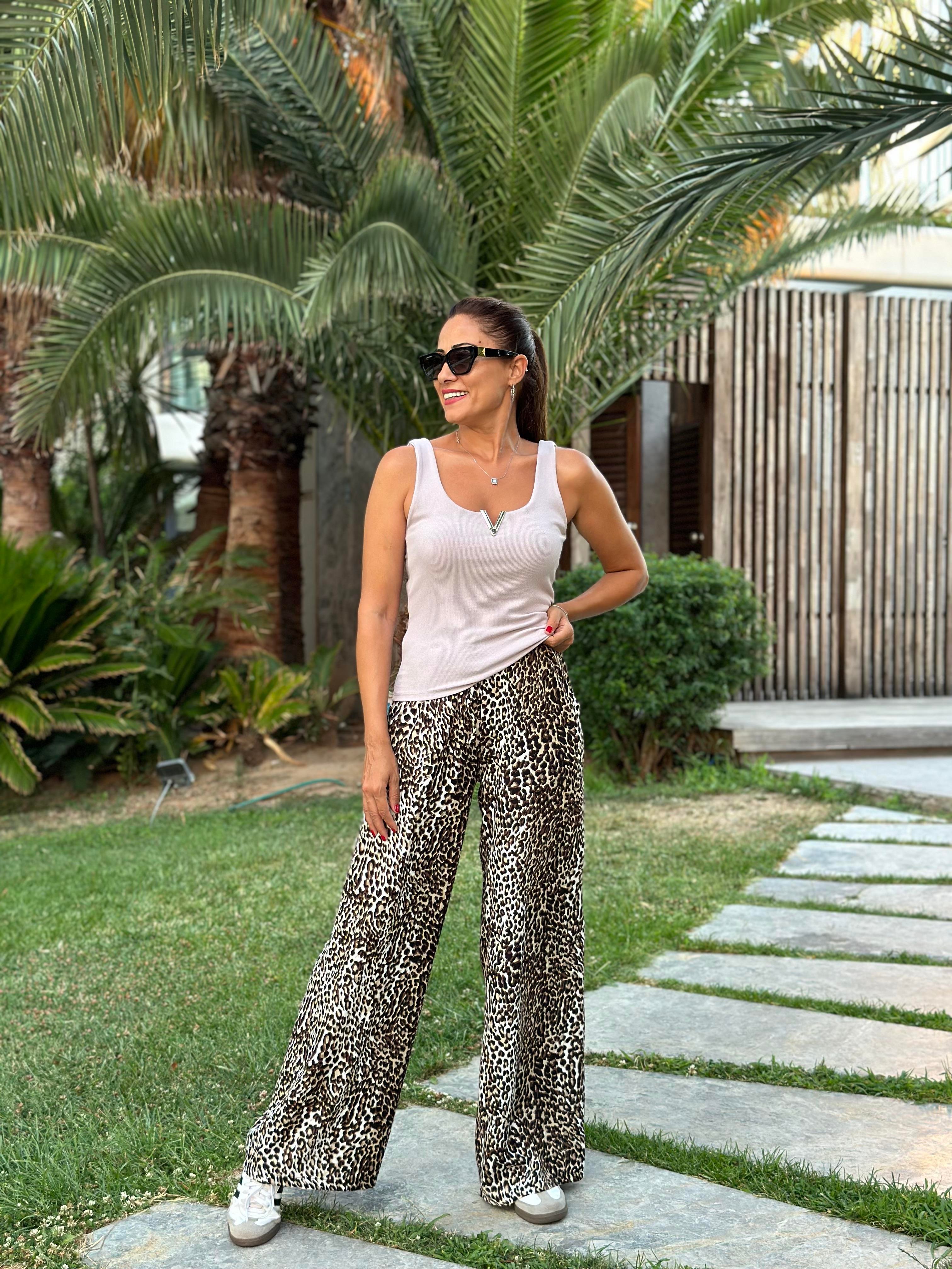 Açık Lila Askılı Yakası Gold V Demirli Kaşkorse Kadın Body