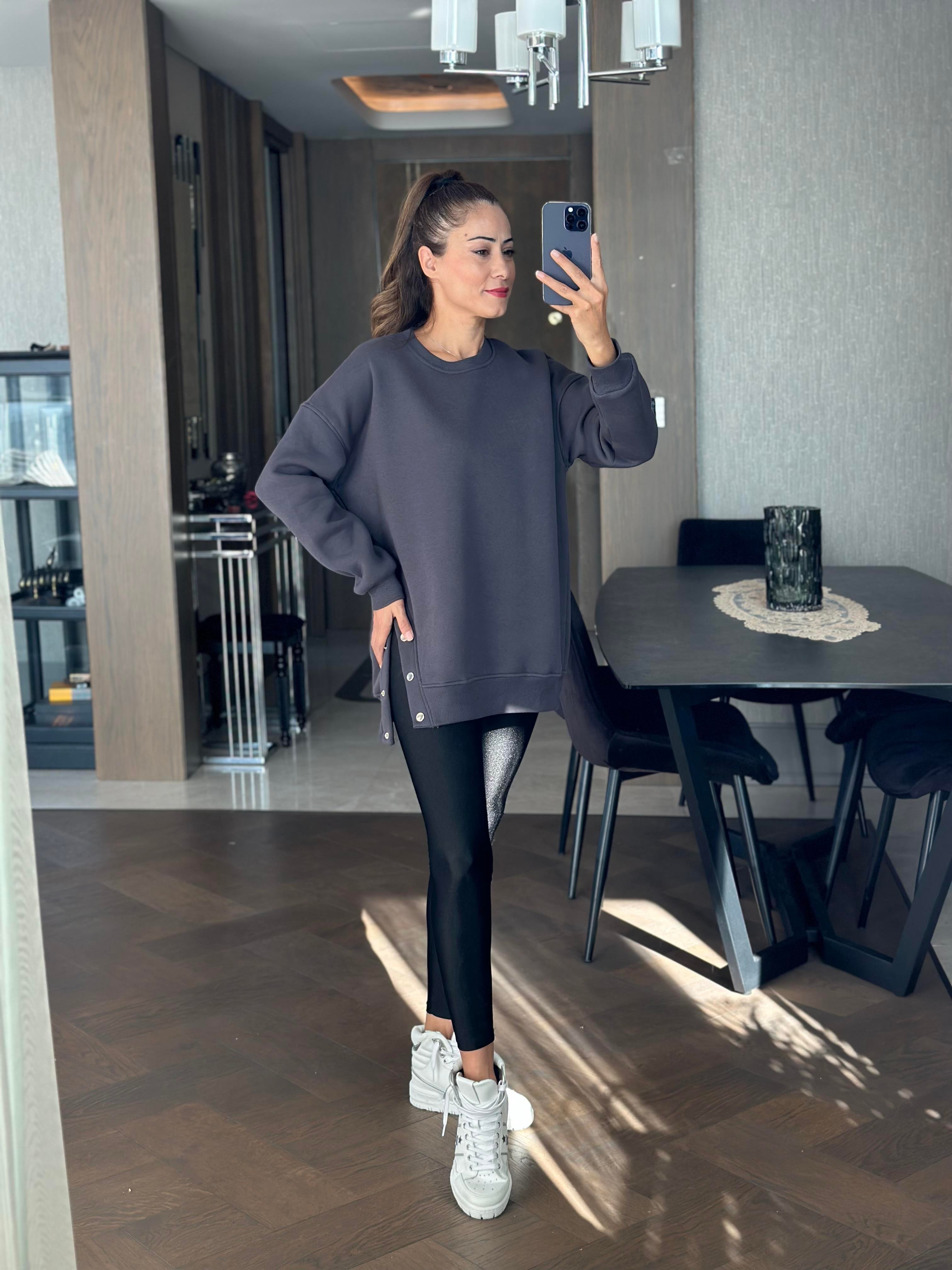 Antrasit Bisiklet Yaka Tek Yanı Çıçıtlı Kadın Sweatshirt