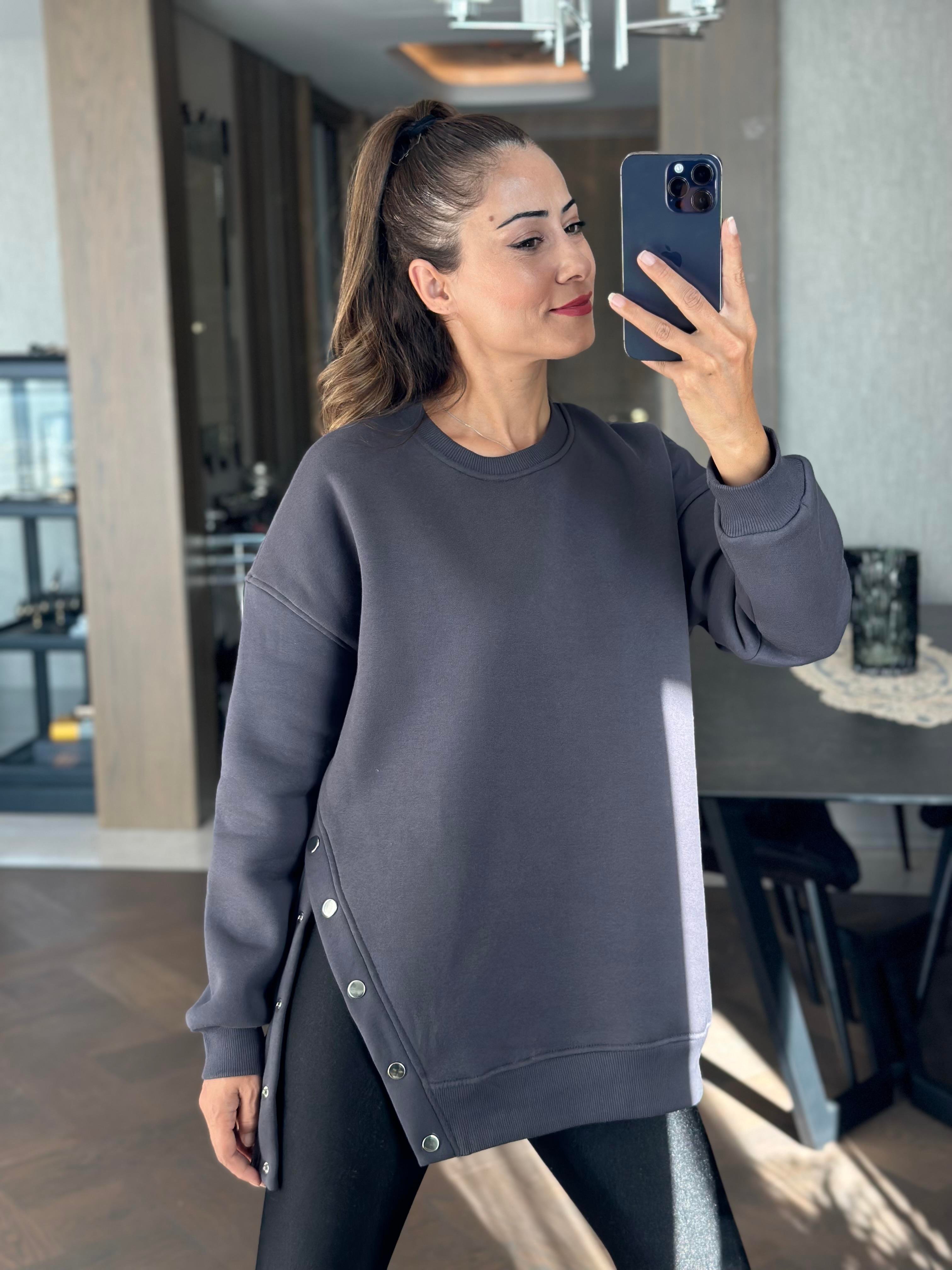 Antrasit Bisiklet Yaka Tek Yanı Çıçıtlı Kadın Sweatshirt