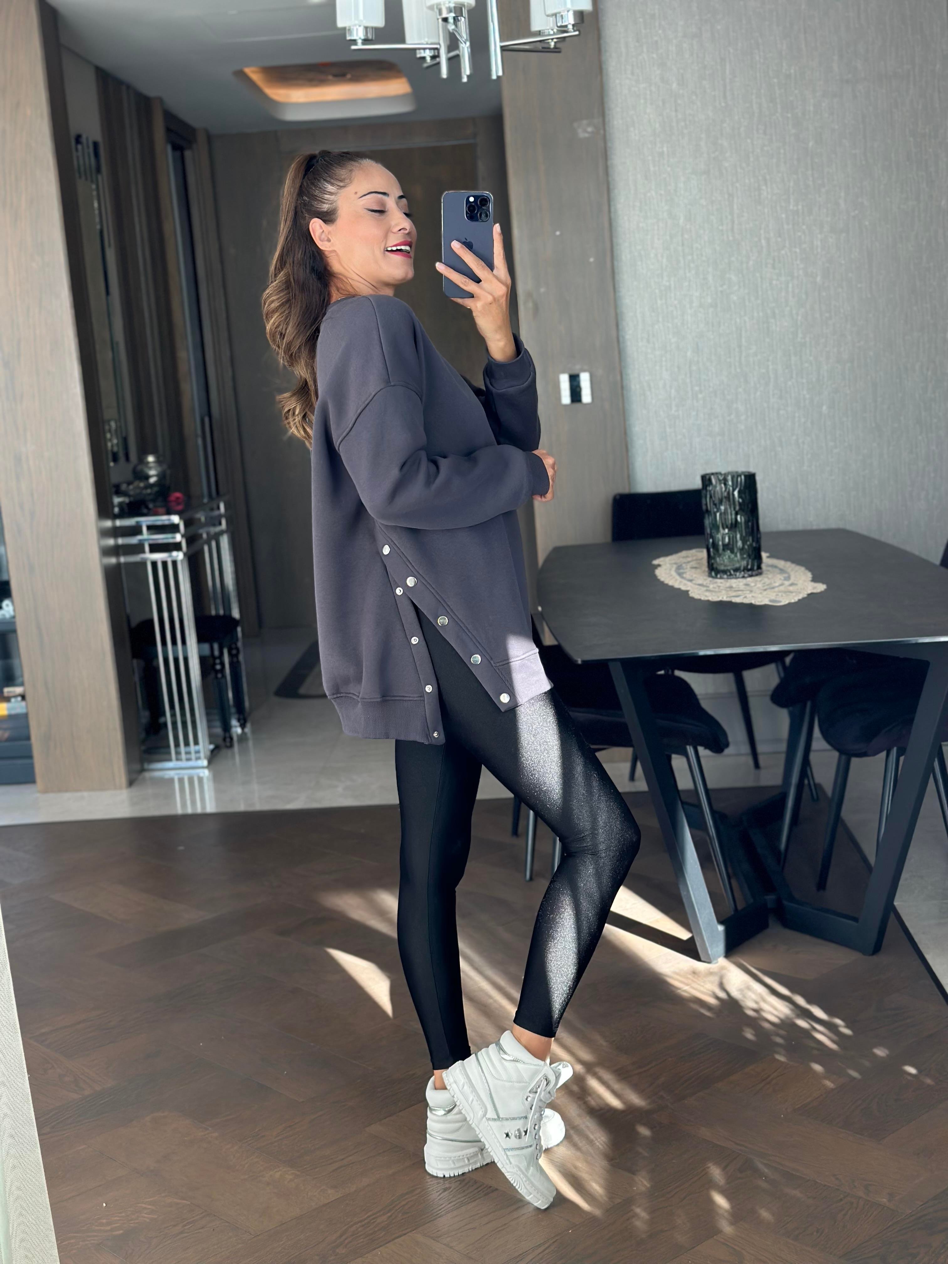 Antrasit Bisiklet Yaka Tek Yanı Çıçıtlı Kadın Sweatshirt