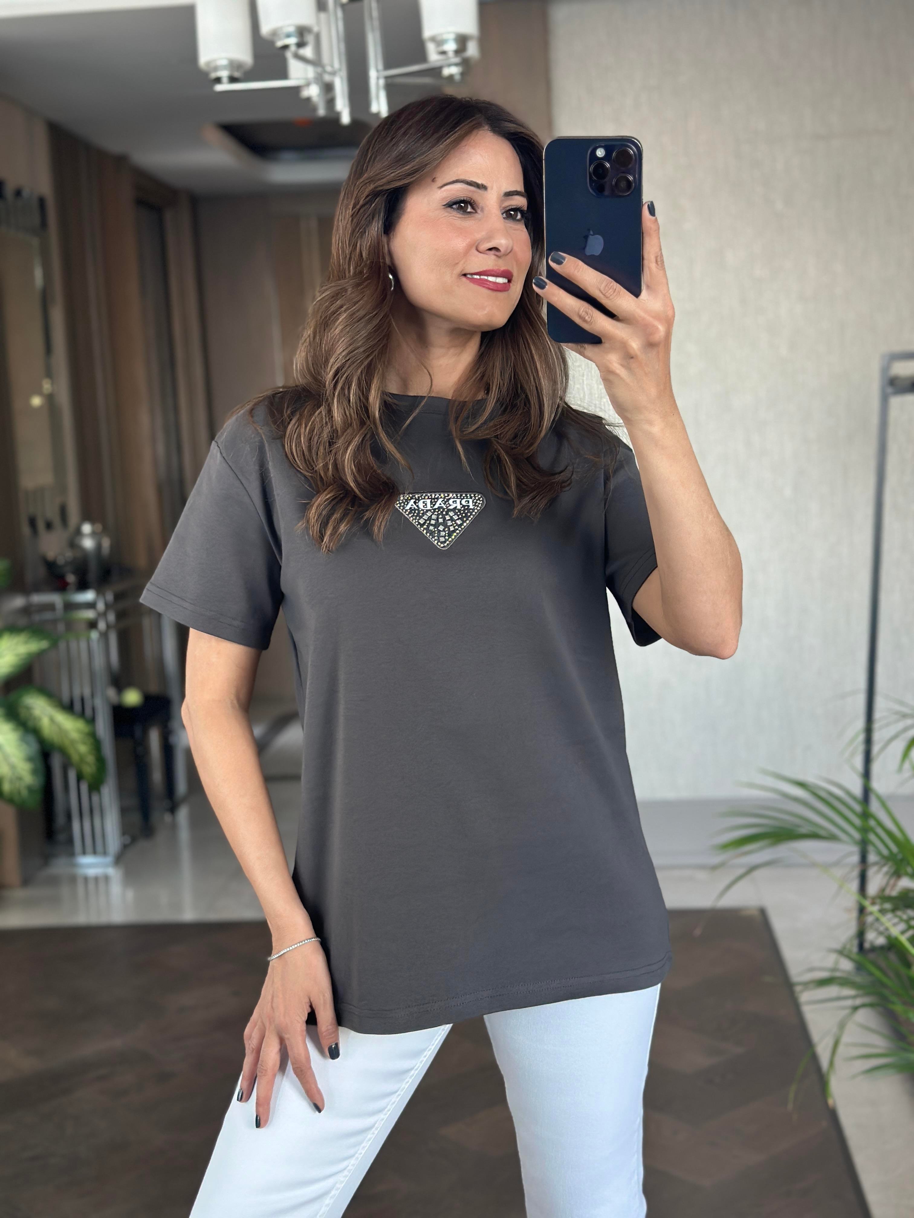 Antrasit Prd Üçgen Logolu Bisiklet Yaka Kadın T-Shirt