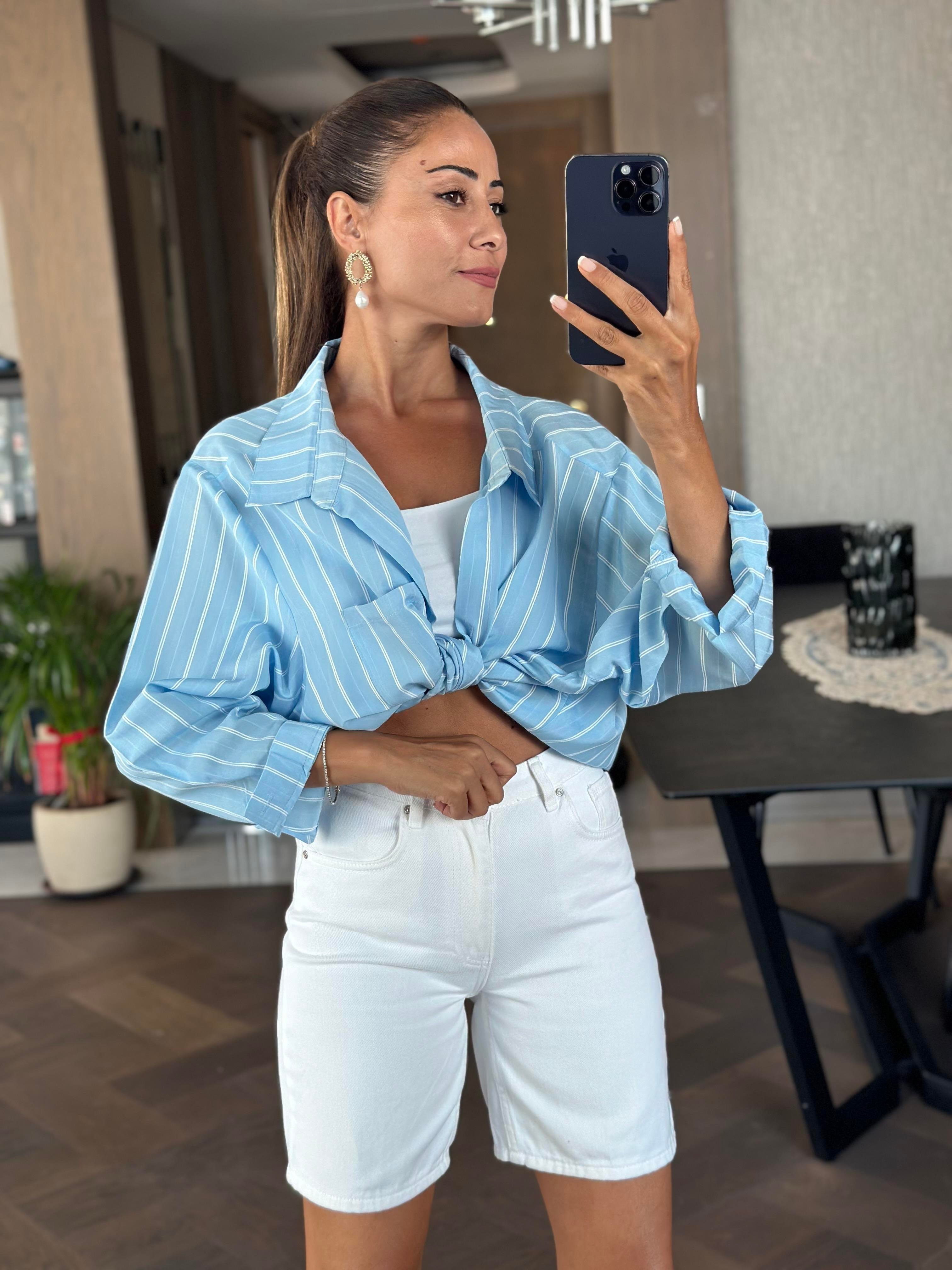 Bebe Mavi Çizgili Oversize Tek Cepli Kadın Gömlek