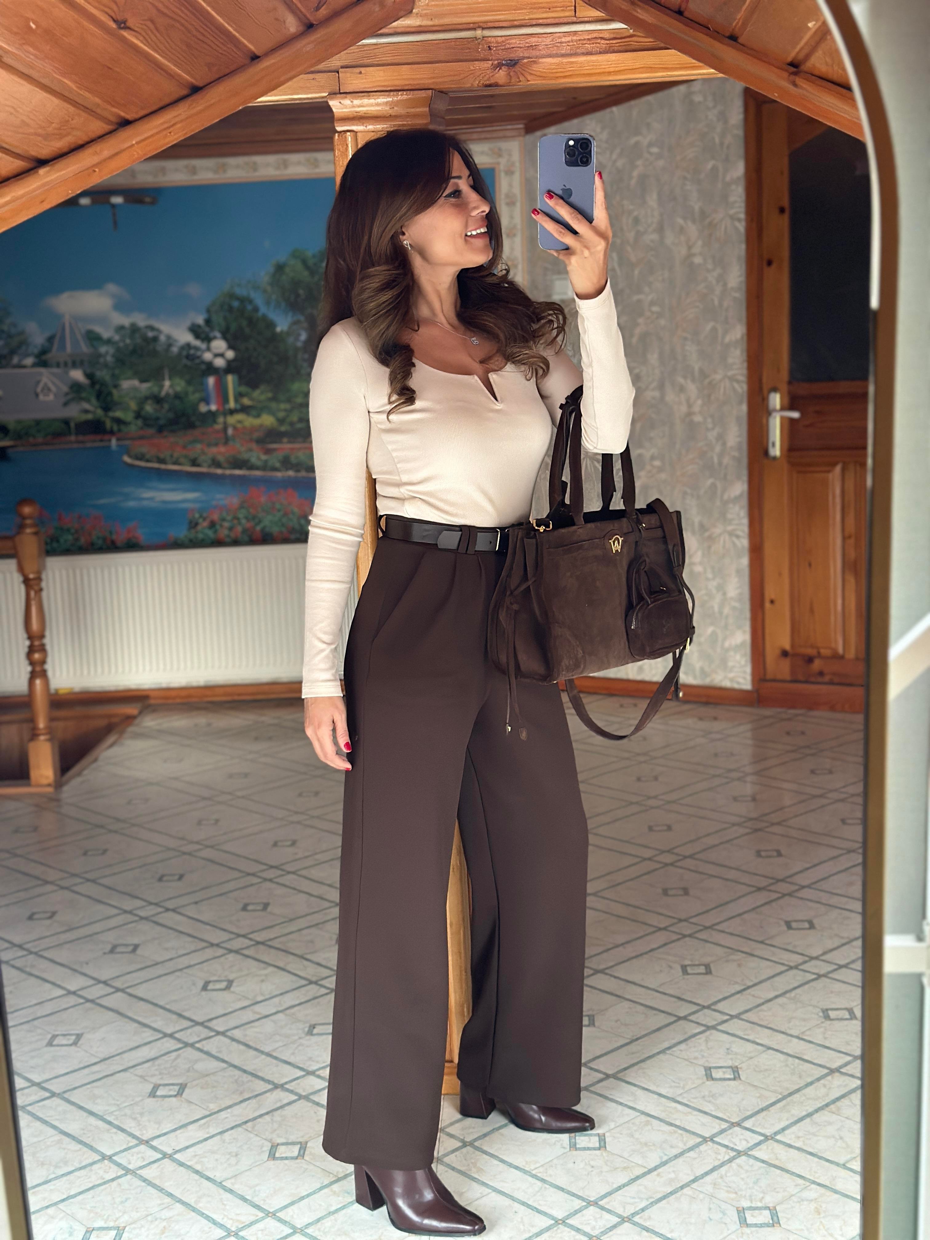 Bej Gizli V Demirli Uzun Kollu Kaşkorse Kadın Body