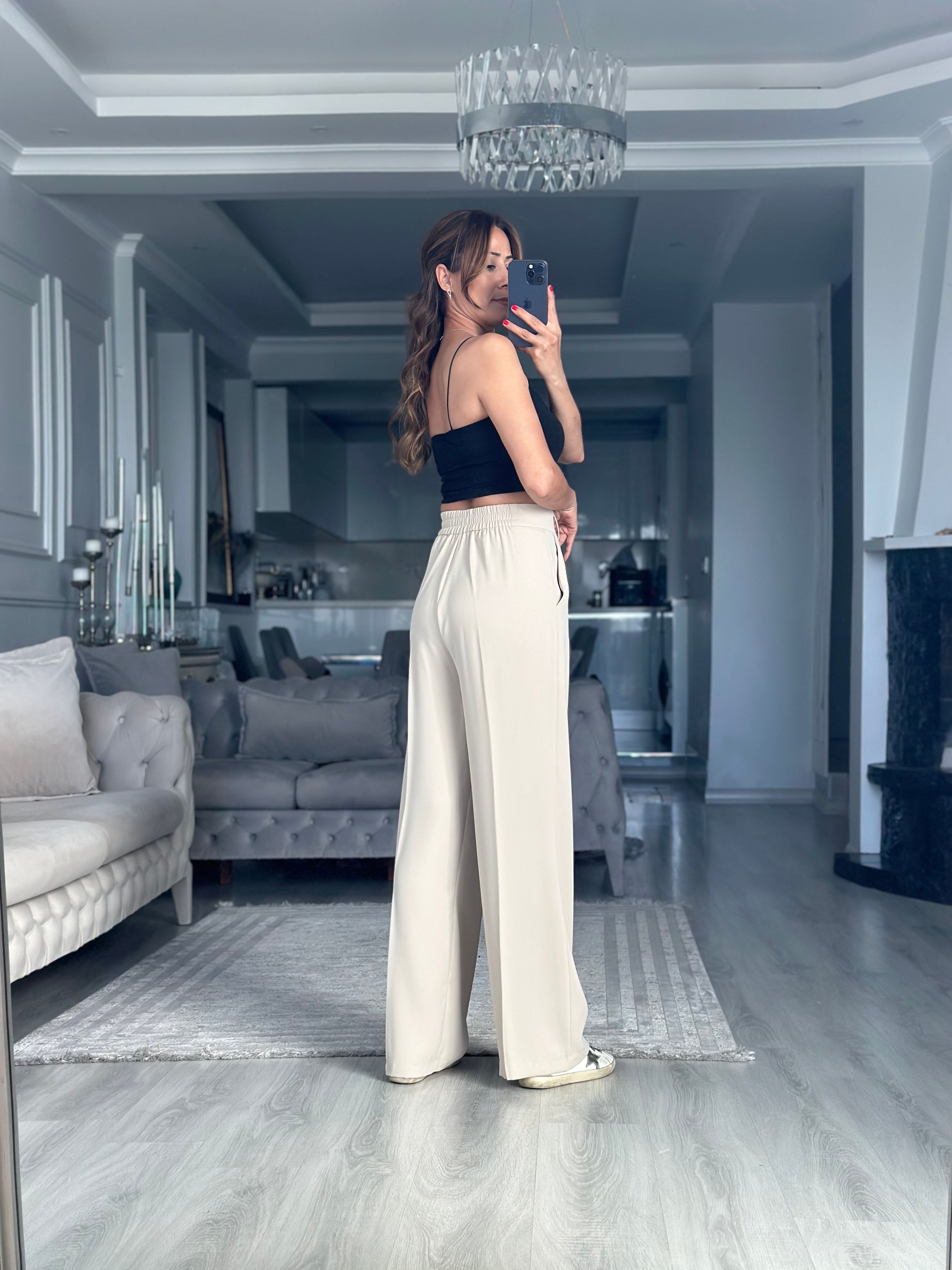 Bej Gold Düğmeli Arka Beli Lastikli Geniş Paça Kumaş Kadın Pantolon