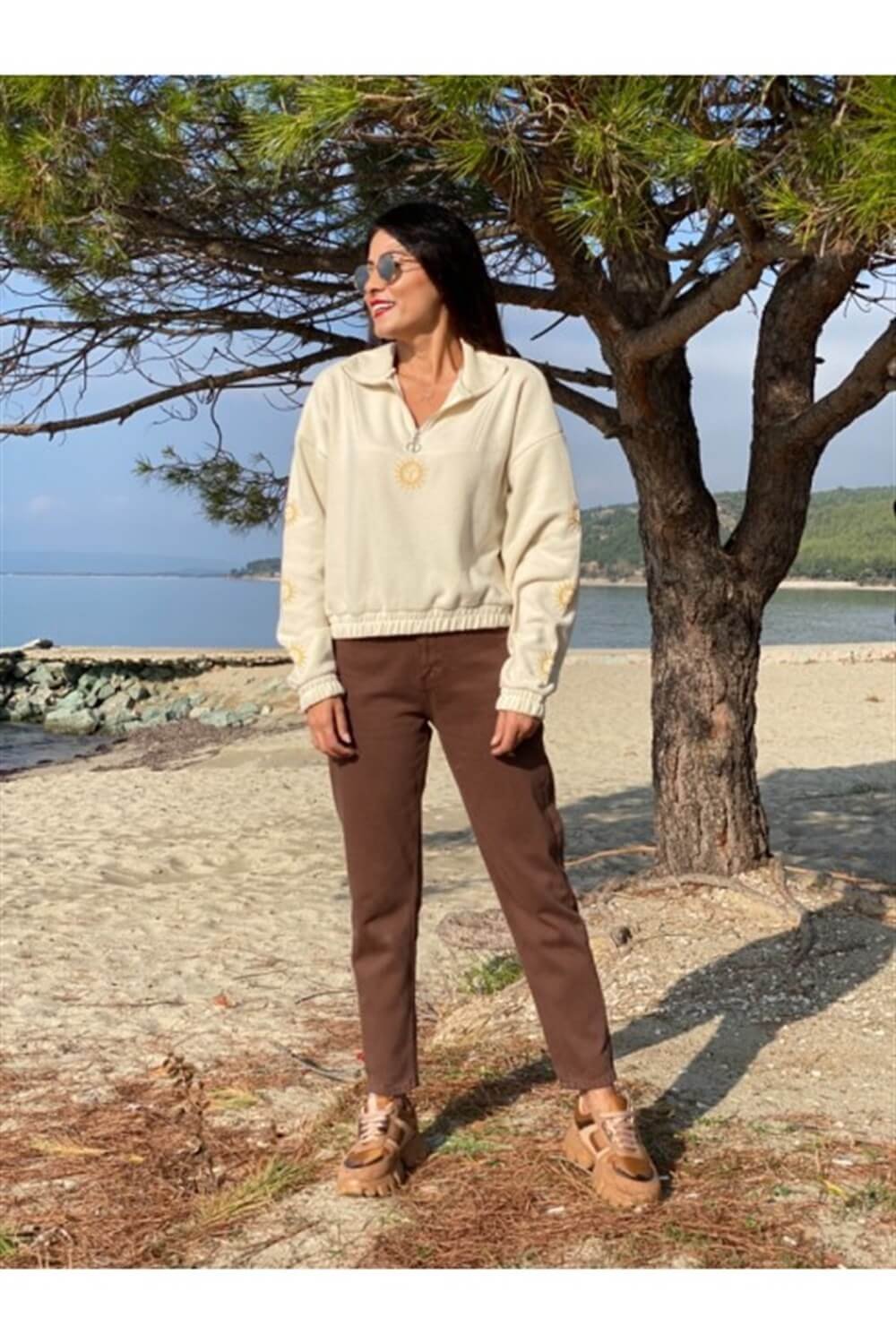 Bej Güneş Nakışlı Sweatshirt 