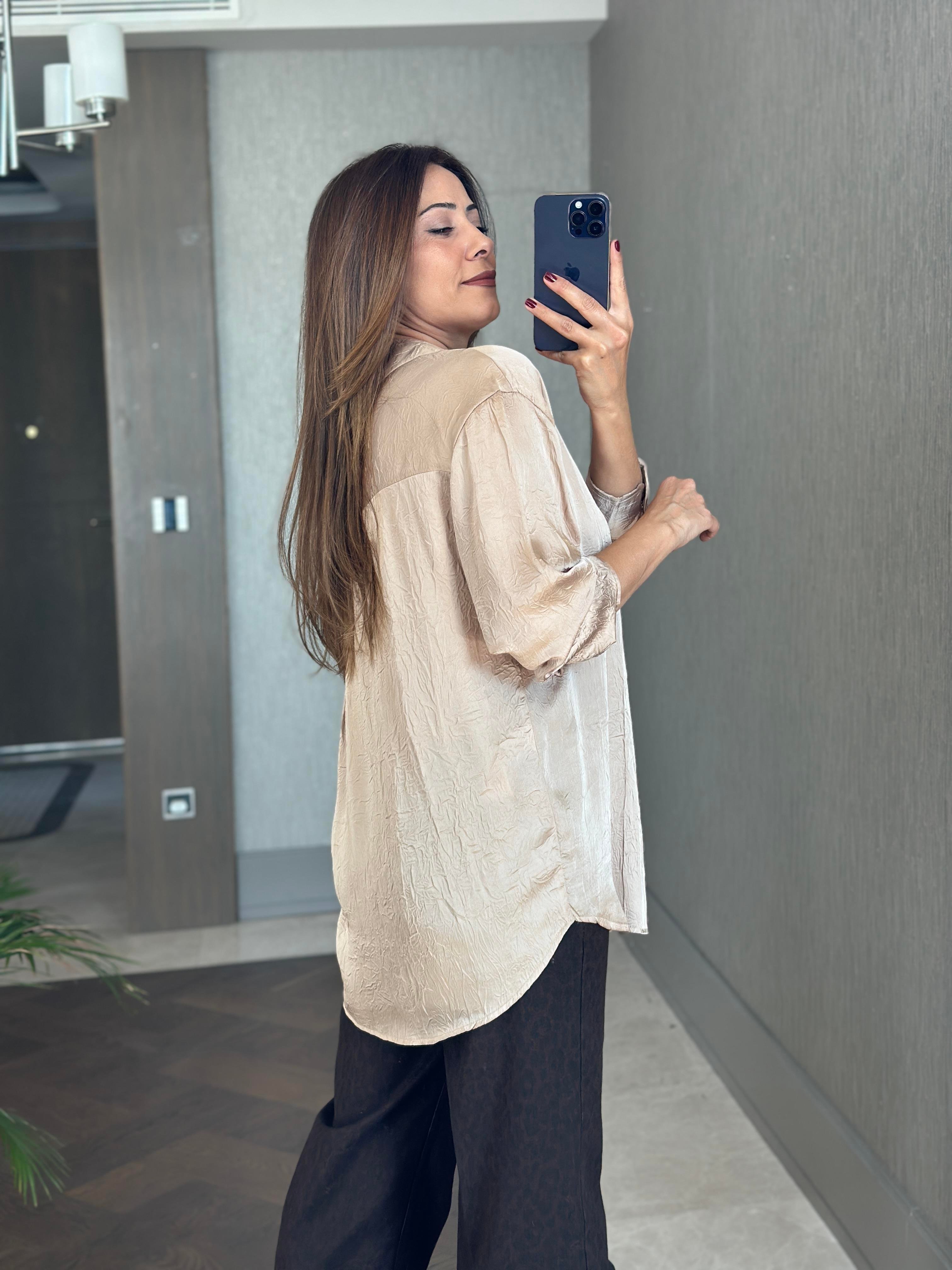 Bej Kırışık Saten Uzun Kol Kadın Gömlek