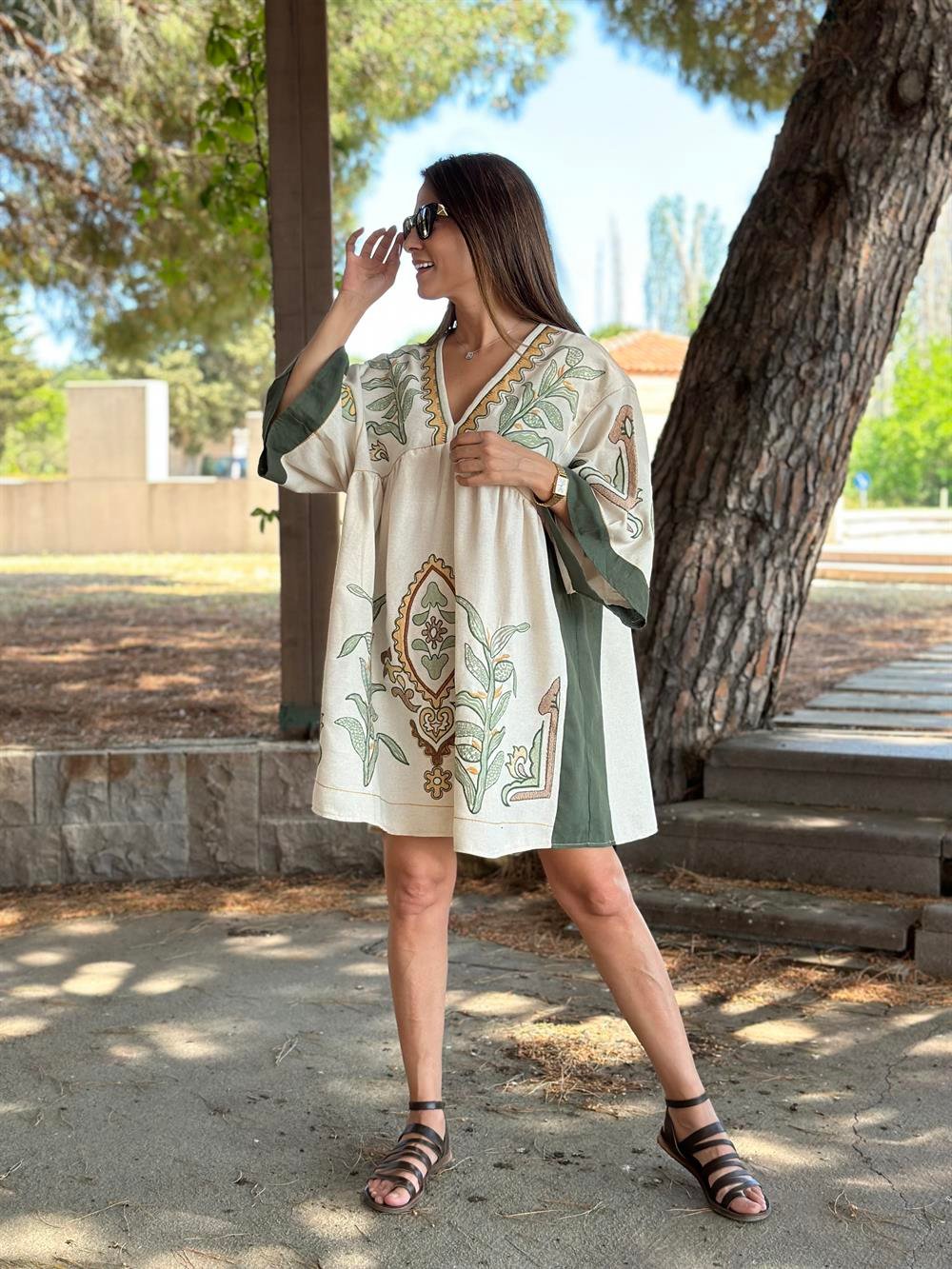 Bej Nakış İşlemeli Marka Model Kadın Elbise