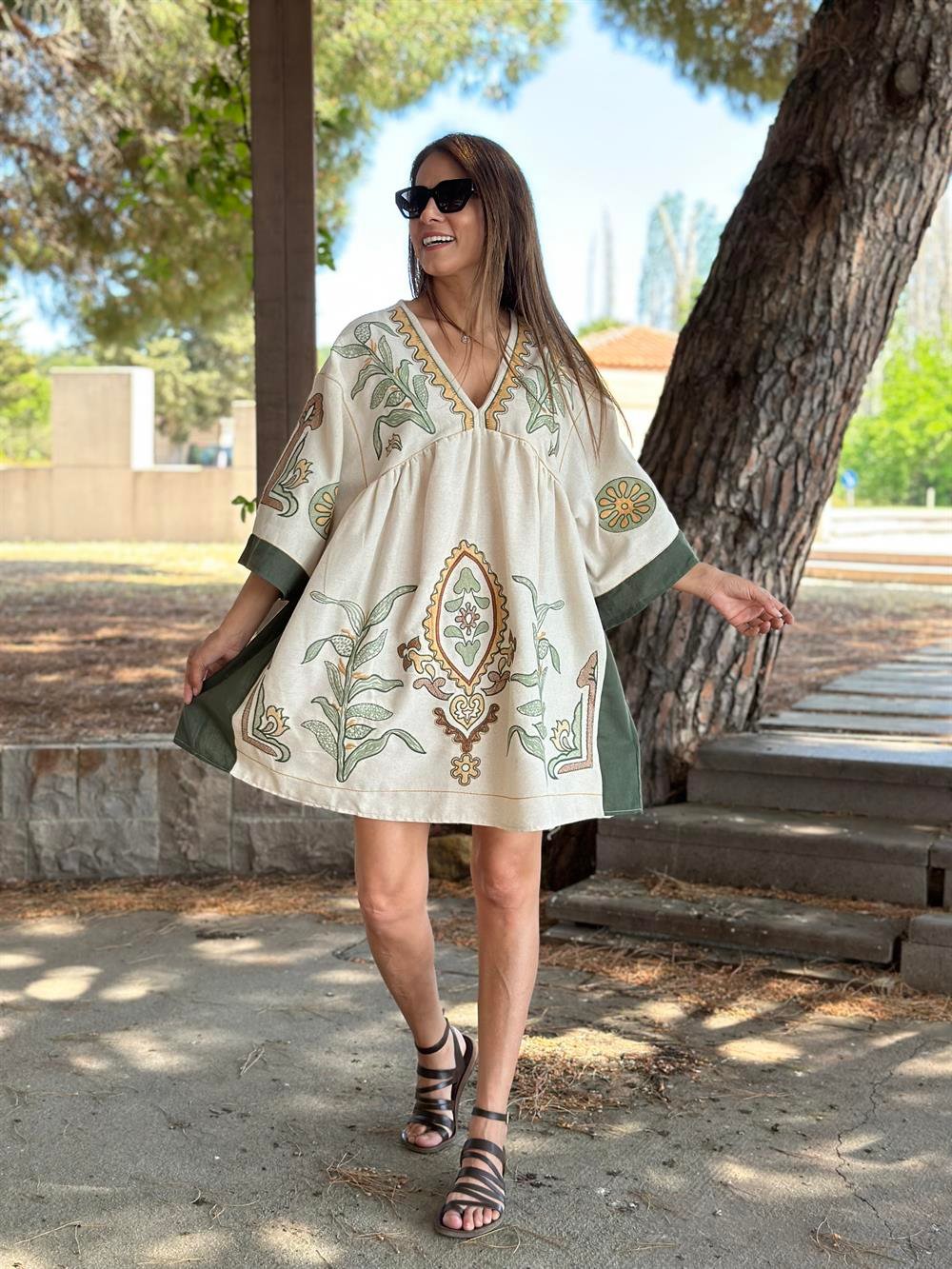 Bej Nakış İşlemeli Marka Model Kadın Elbise