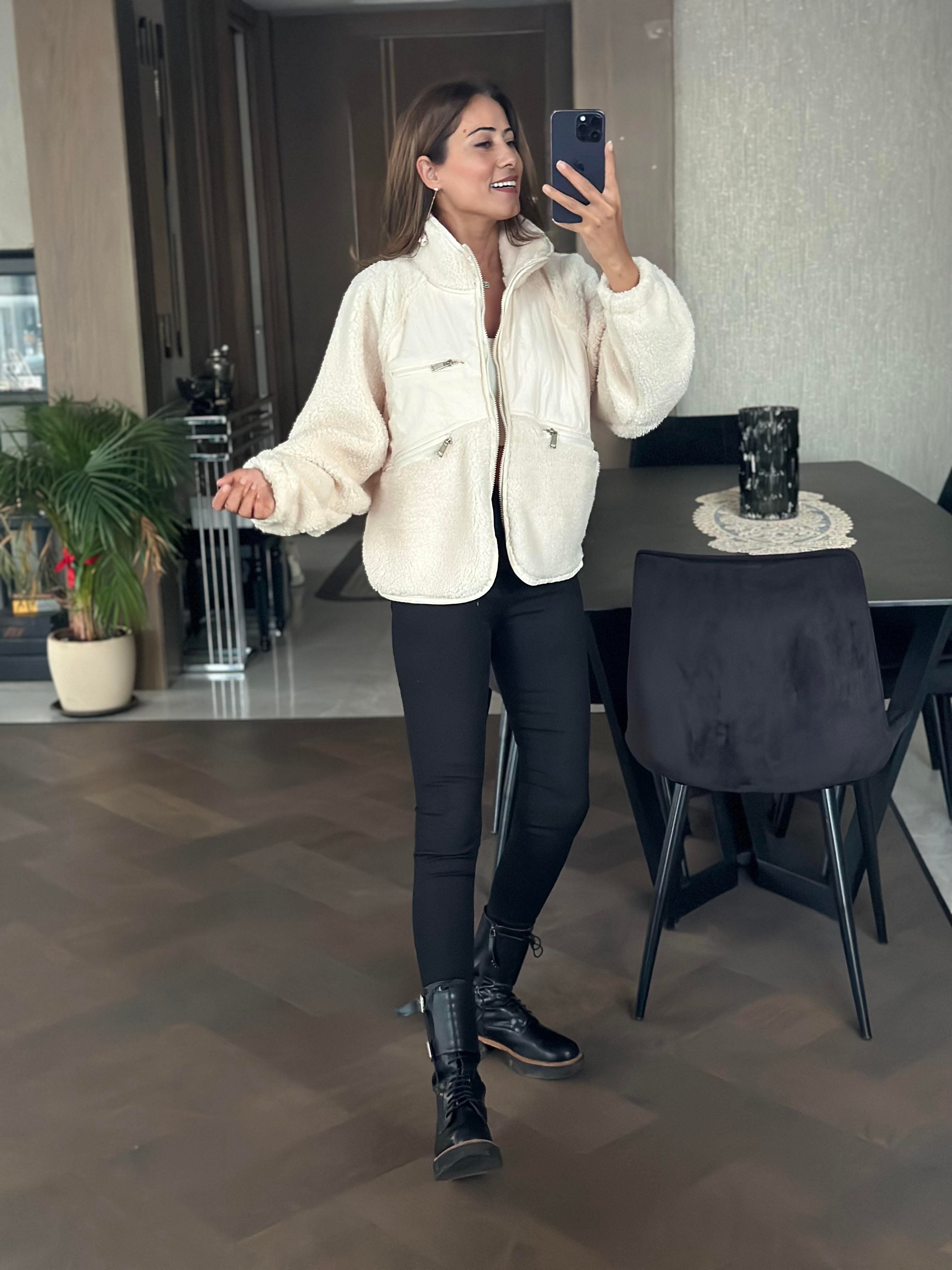 Bej Önü Paraşüt Detay Peluş Kadın Sweatshirt