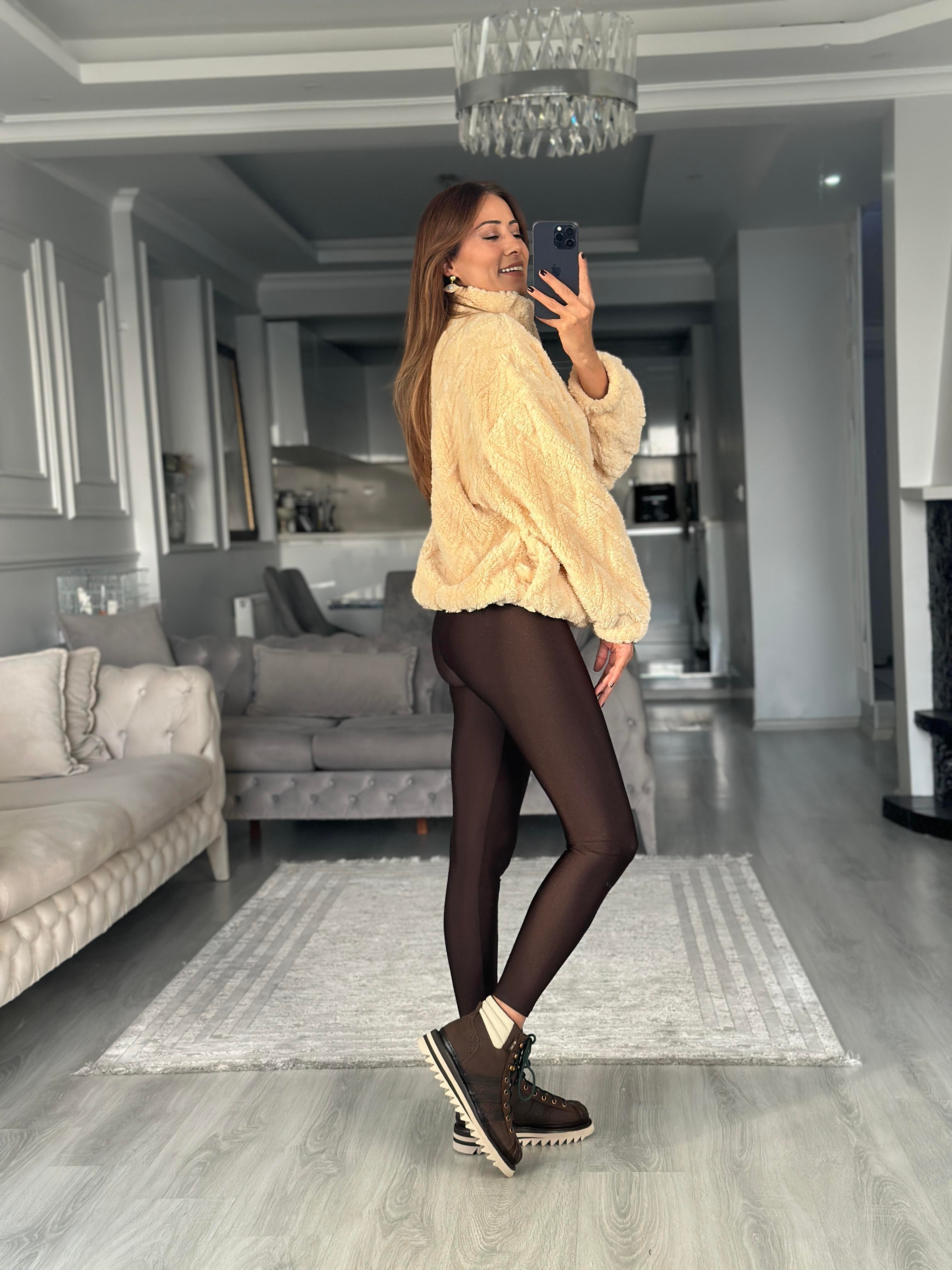 Bej Peluş Fermuarlı  Kadın Sweatshirt
