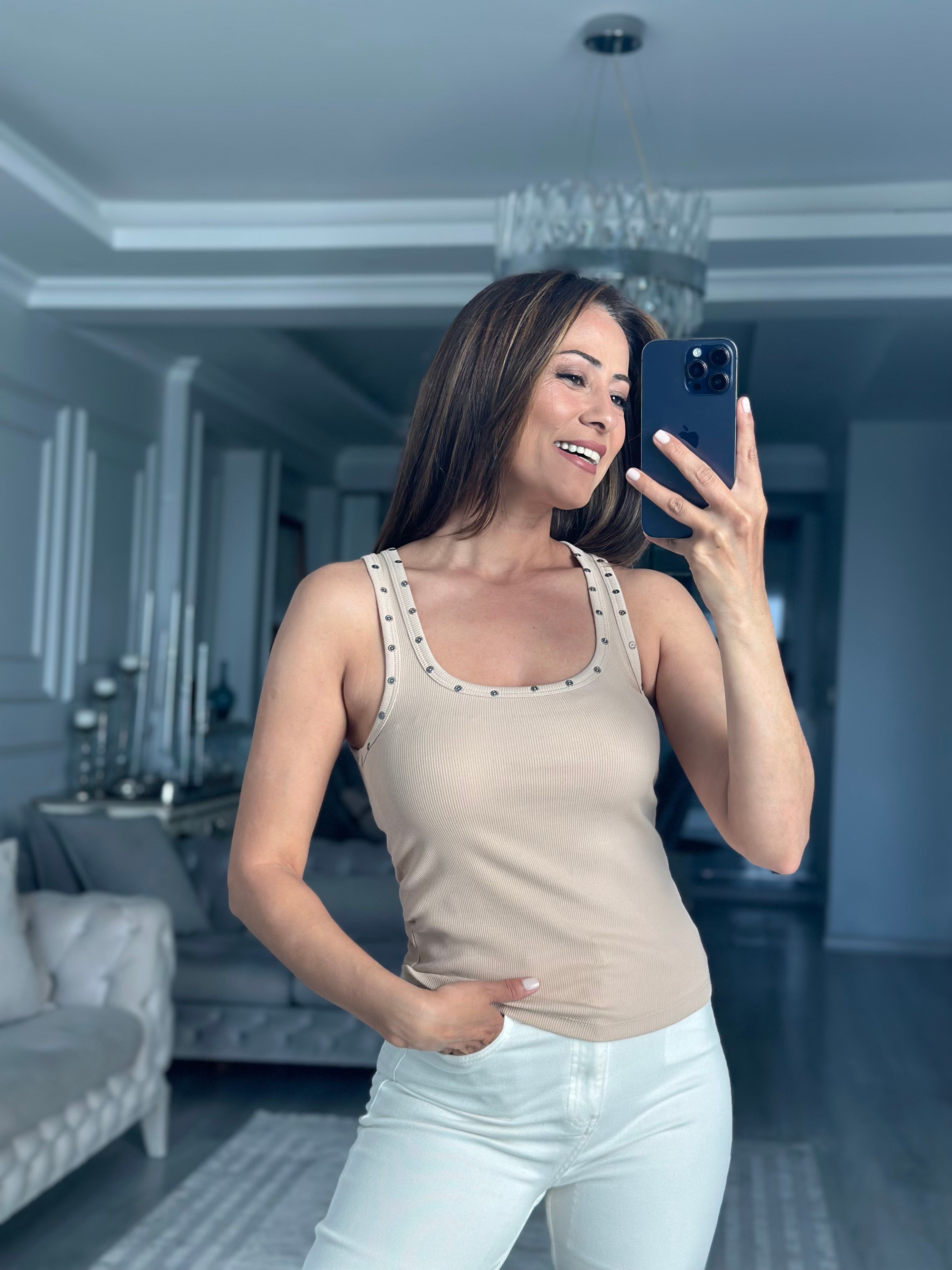 Bej Perçin Detaylı U Yaka Kadın Body