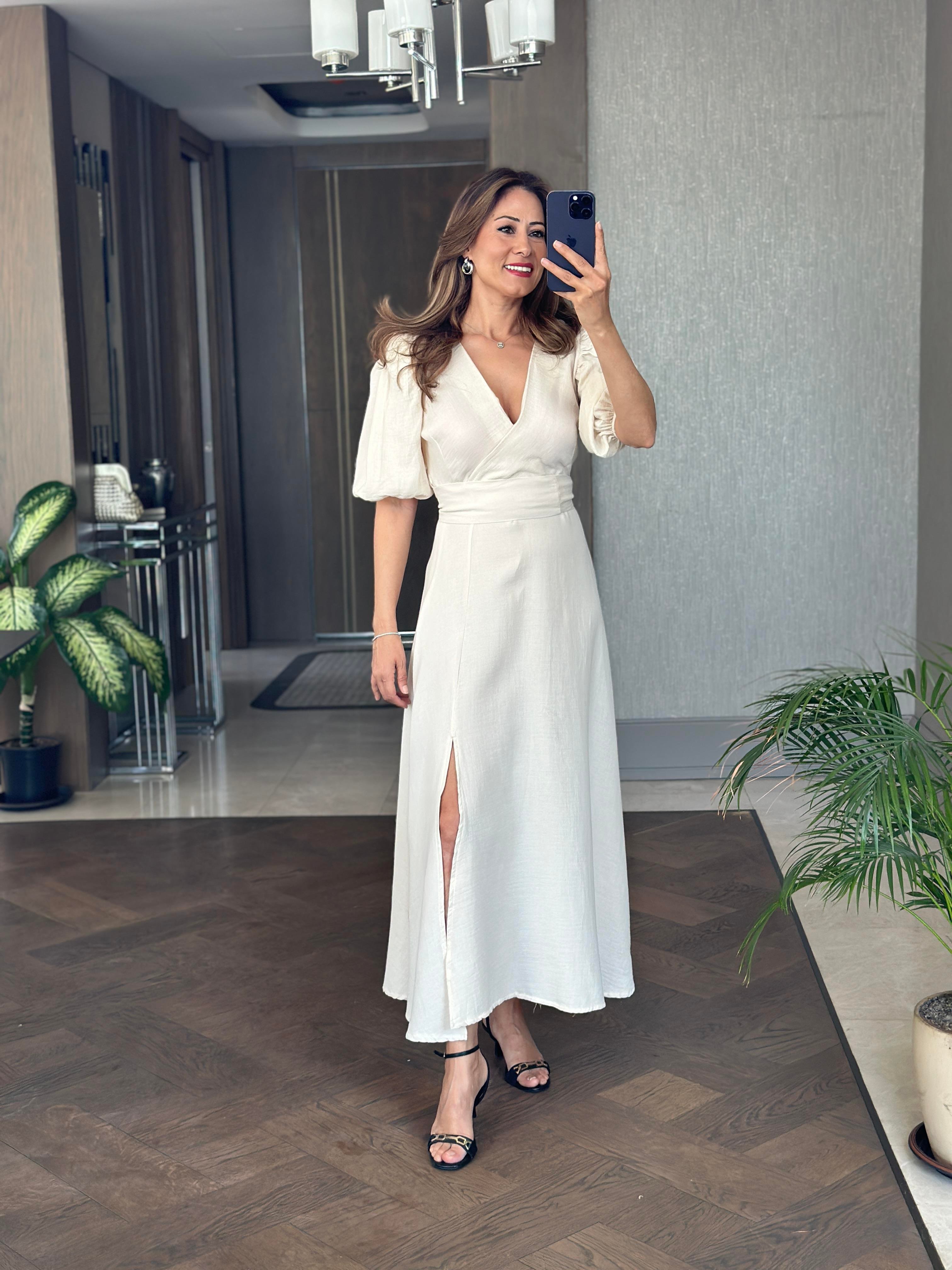 Bej Tek Yırtmaçlı Vatkalı Müslin Kumaş Kadın Maksi Boy Elbise 