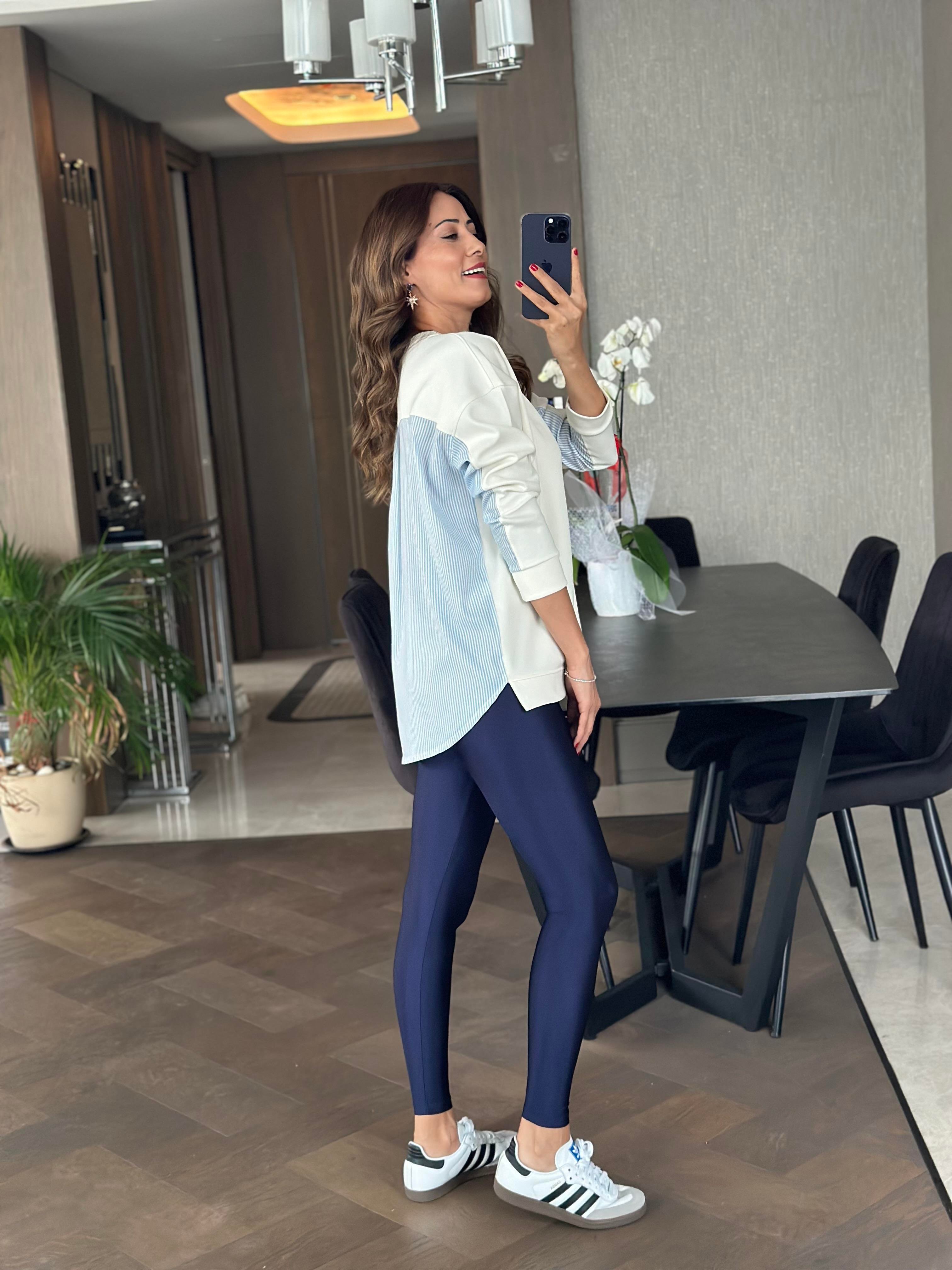 Beyaz Arkası Çizgili Bisiklet Yaka Kadın Sweatshirt