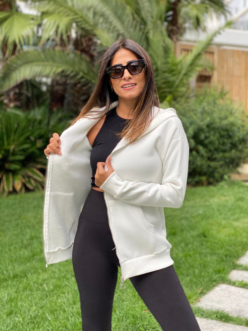 Beyaz  Basic Kapüşonlu Fermuarlı Kadın Sweatshirt