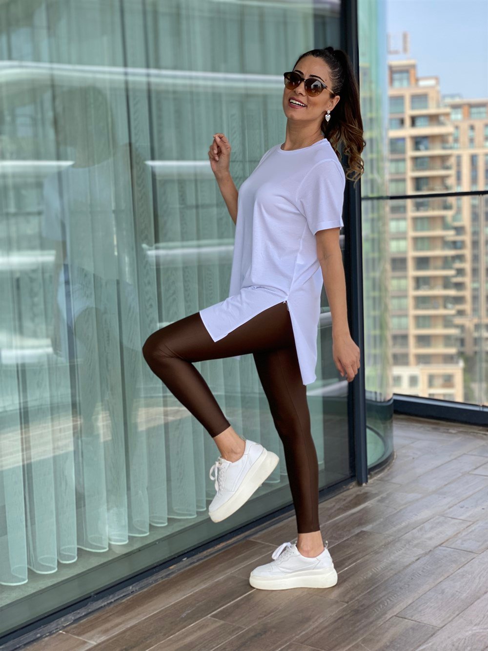 Beyaz Bisiklet Yaka Basic T-Shirt