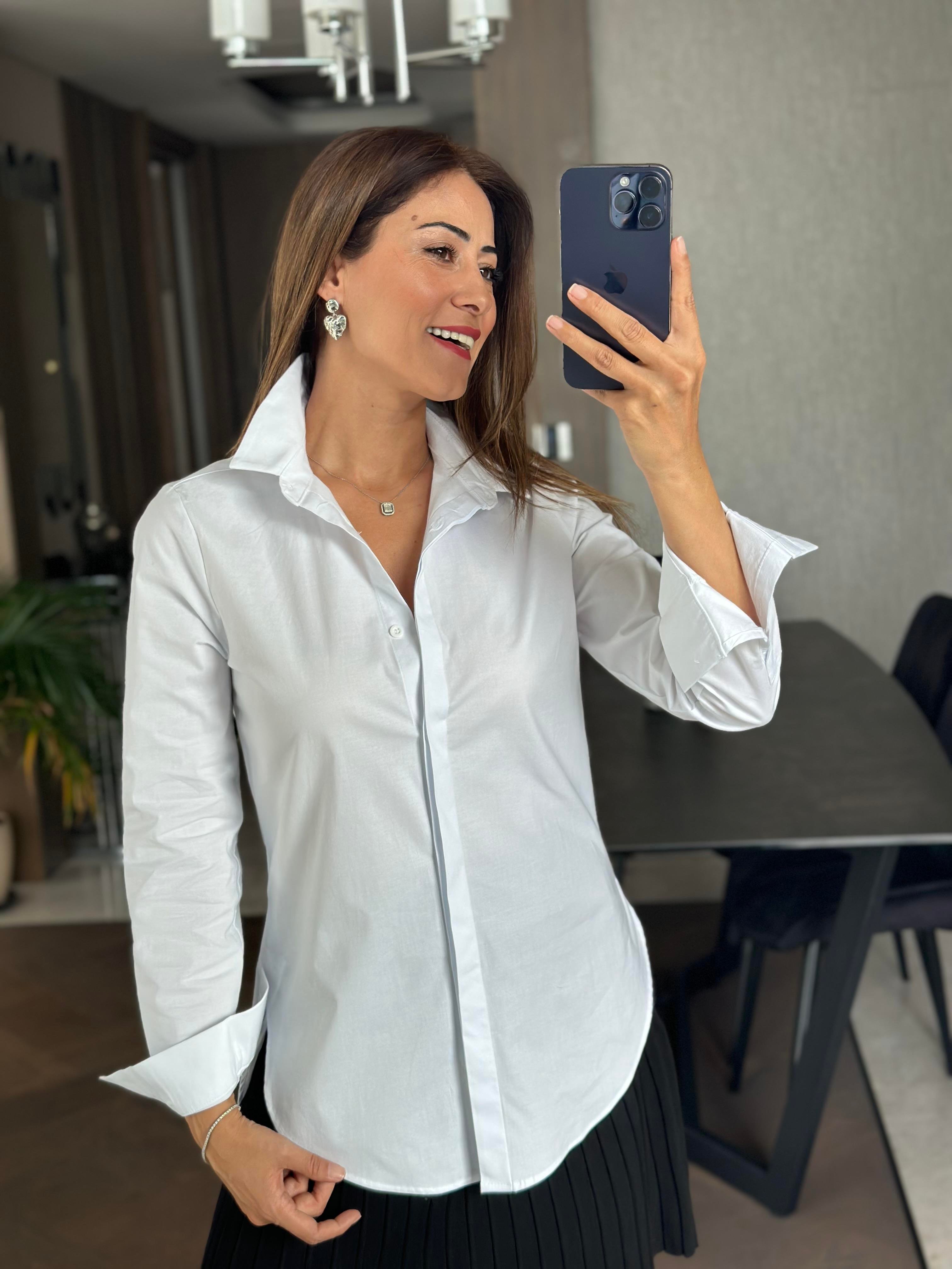 Beyaz Boyfriend Yırtmaç Detay Kadın Gömlek