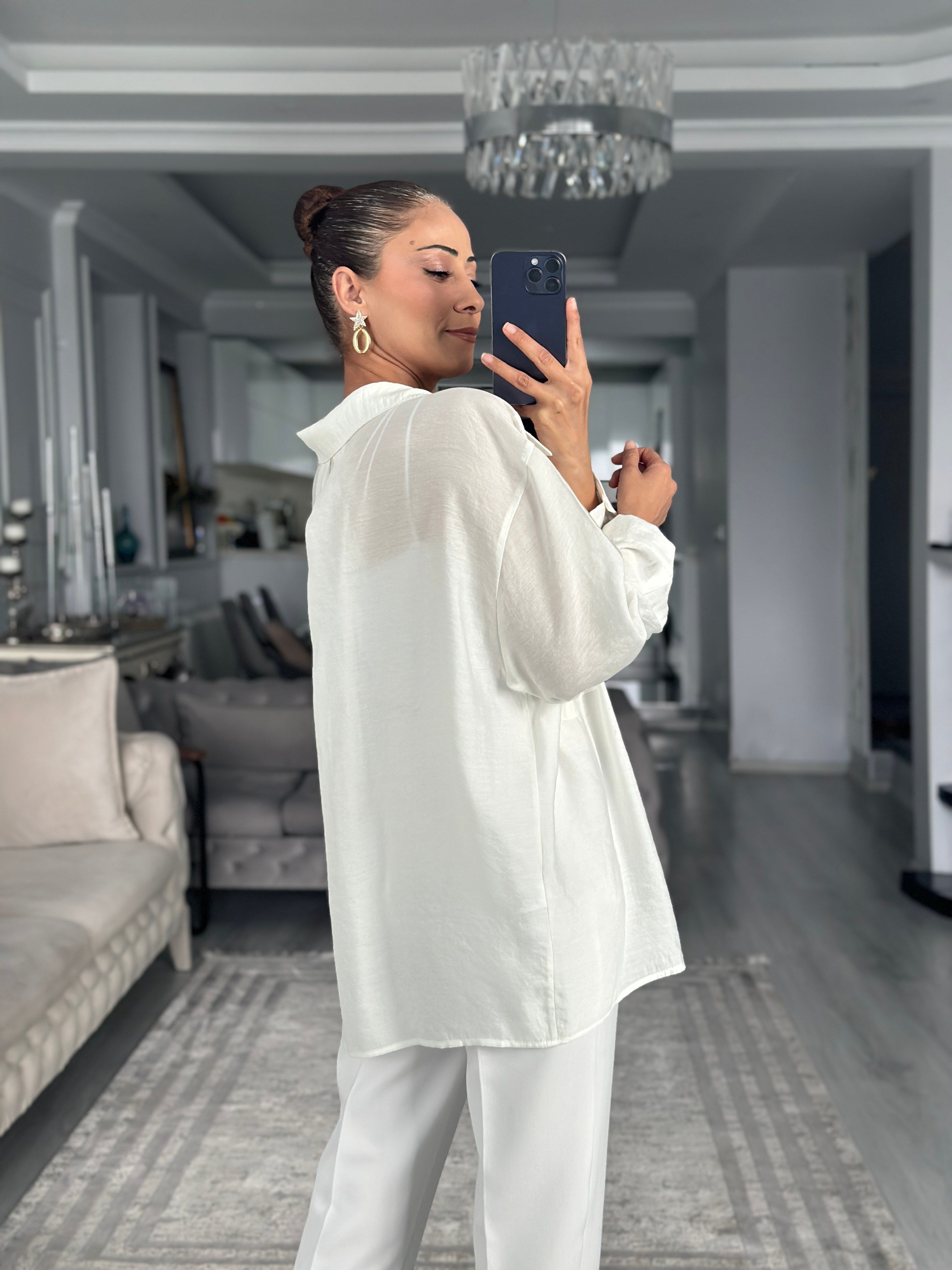 Beyaz Düşük Omuzlu Oversize Kadın Gömlek