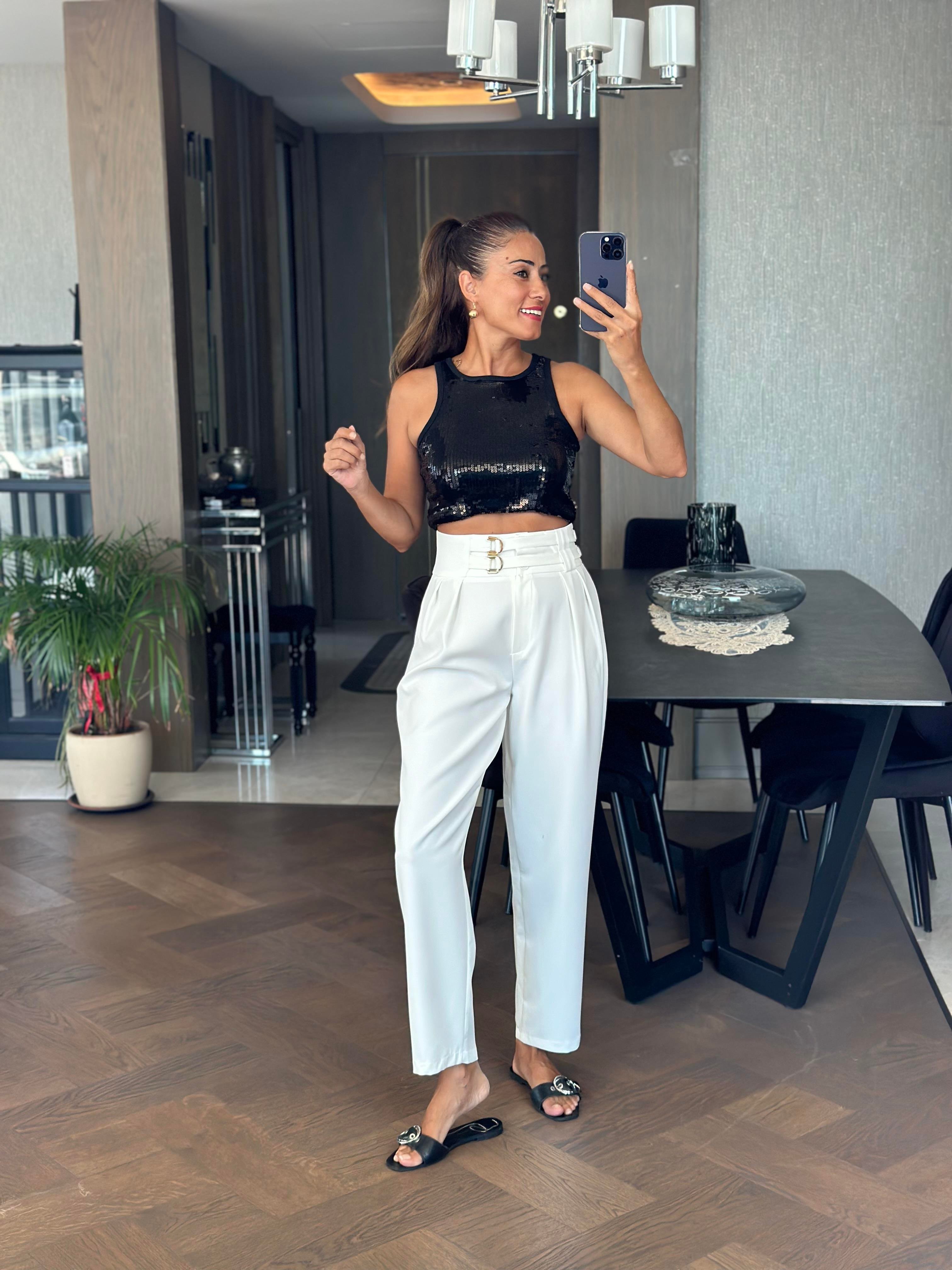 Beyaz Ekstra Yüksek Bel Tokalı Marka Model Kadın Pantolon