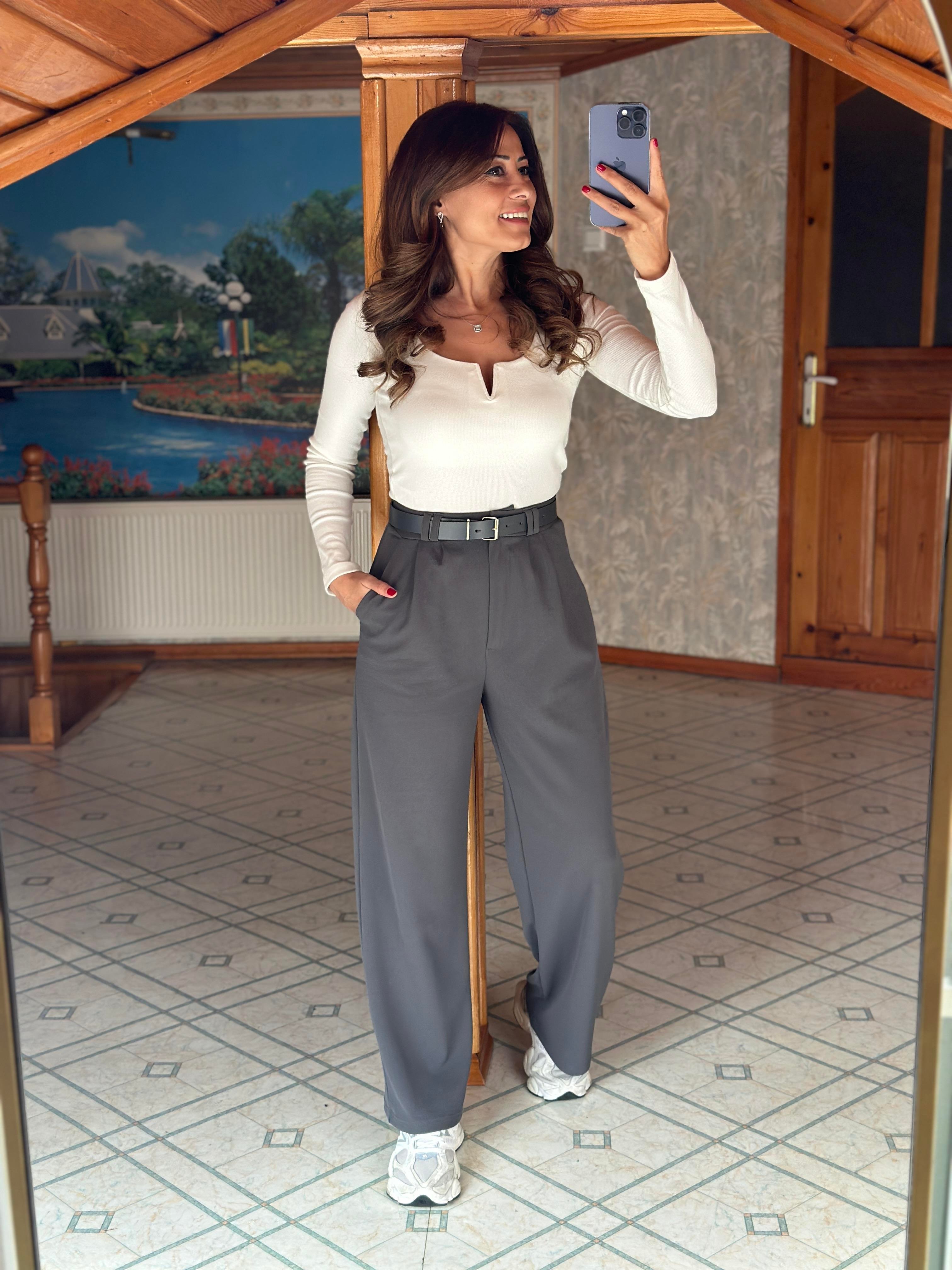 Beyaz Gizli V Demirli Uzun Kollu Kaşkorse Kadın Body