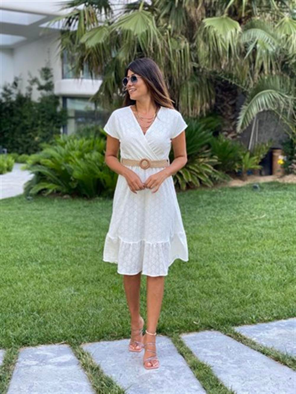 Beyaz Hasır Kemerli Örme Brode Kadın Elbise