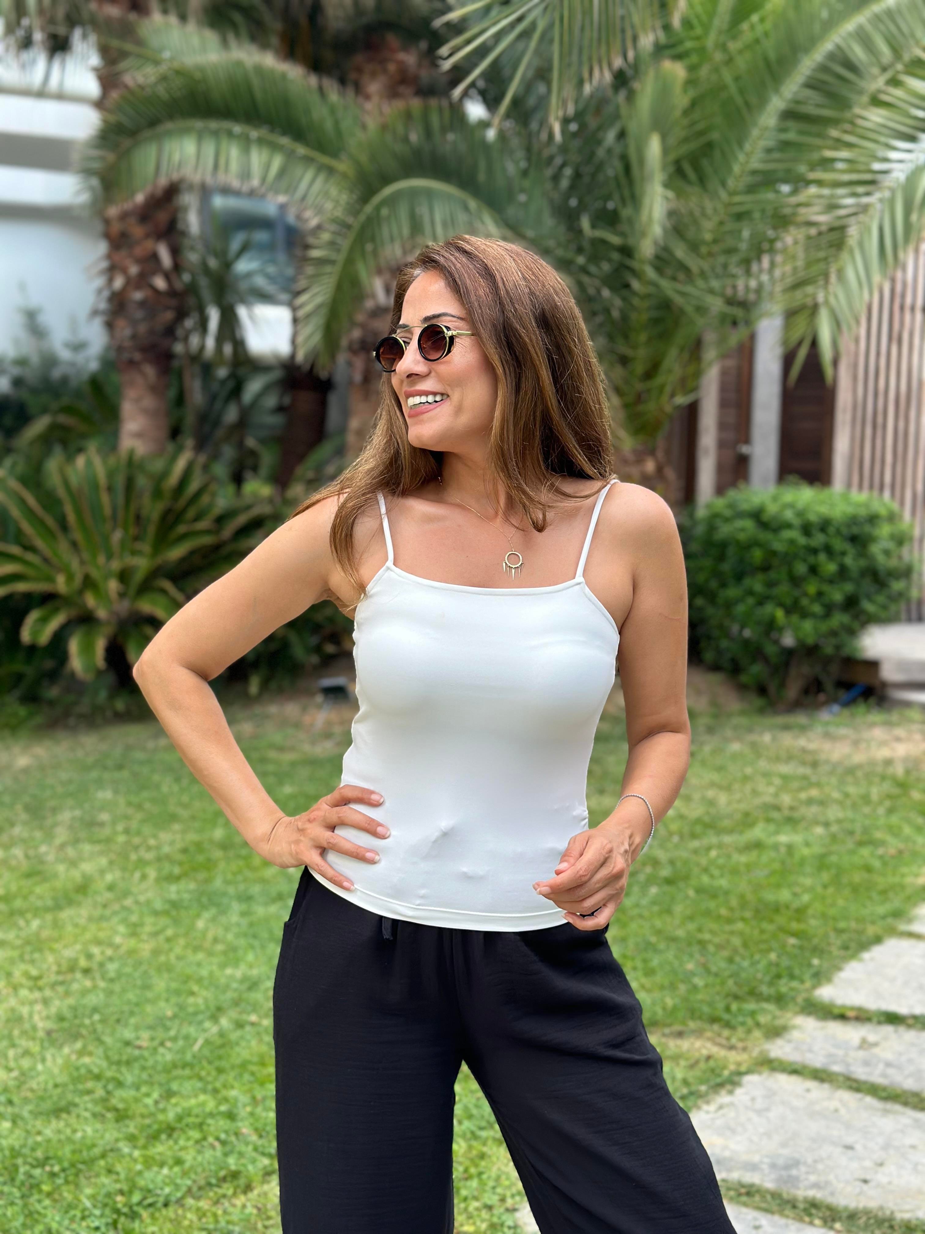 Beyaz İp Askılı Kare Yaka Kadın Body