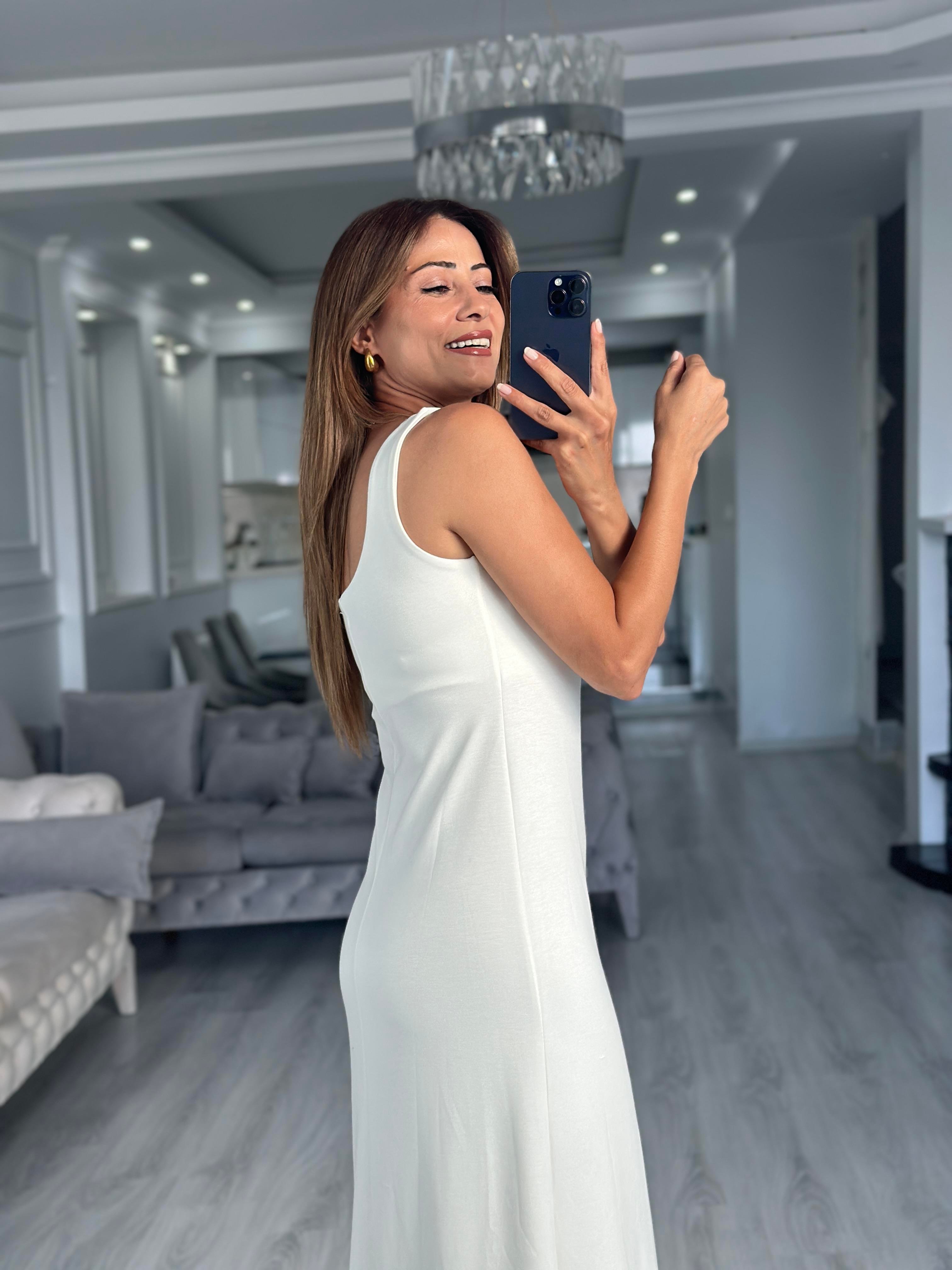 Beyaz Kare Yaka Düz Basic Midi Boy Kadın Elbise 