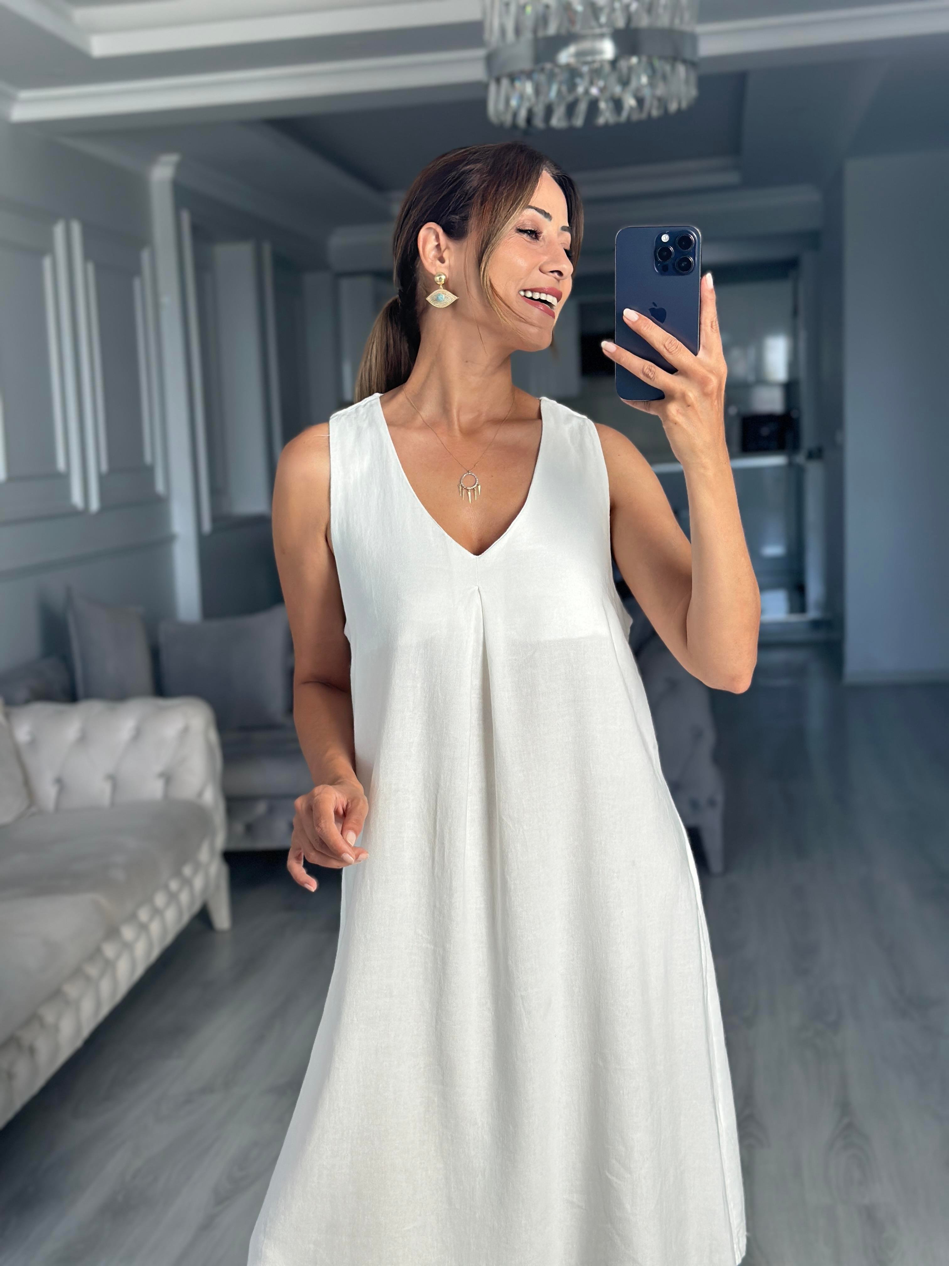 Beyaz Keten Önü Pensli V Yaka Sıfır Kol Cepli Kadın Midi Boy Elbise