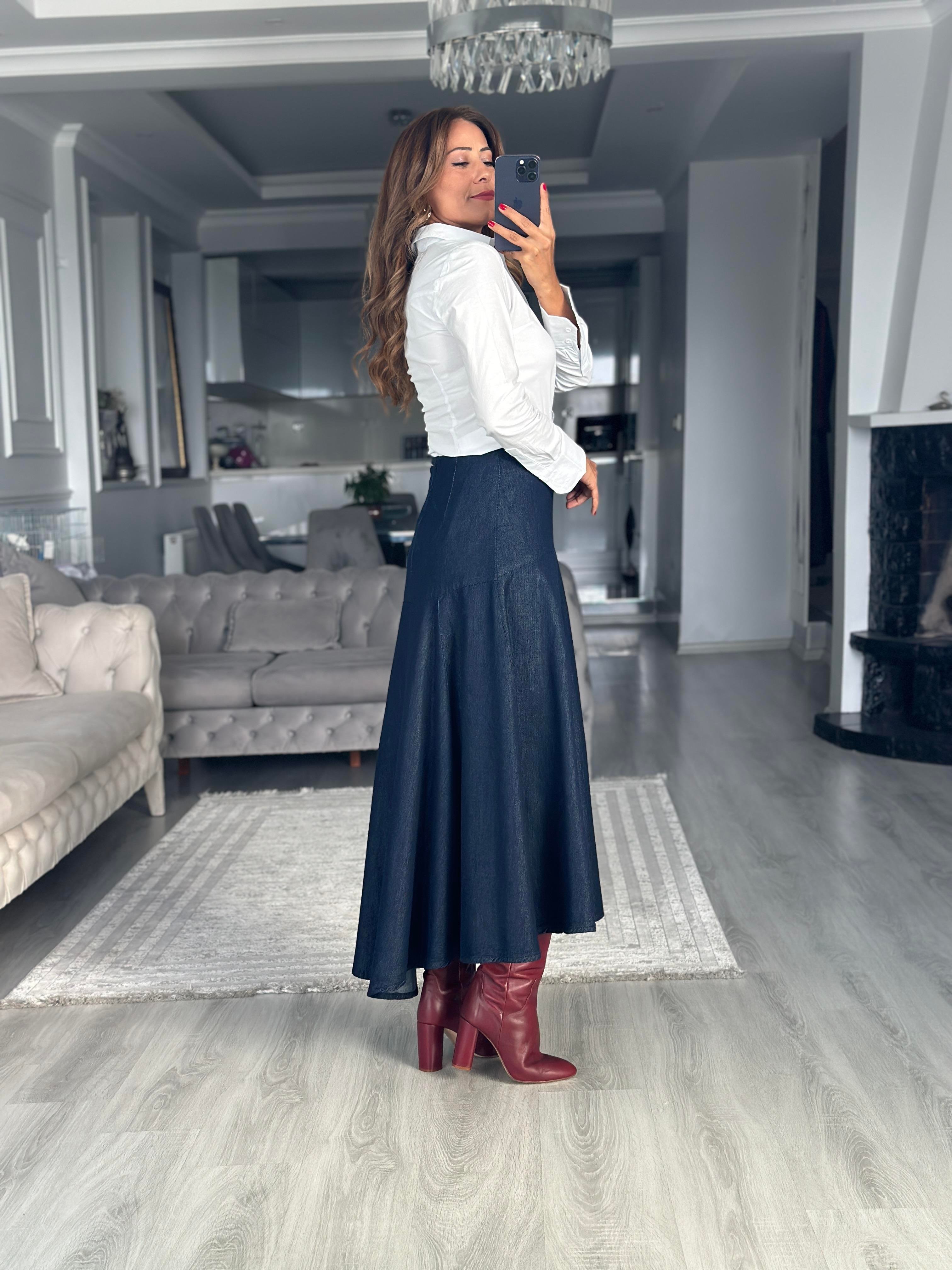 Beyaz Kol Manşeti İki Düğmeli Slim Fit Kadın Gömlek