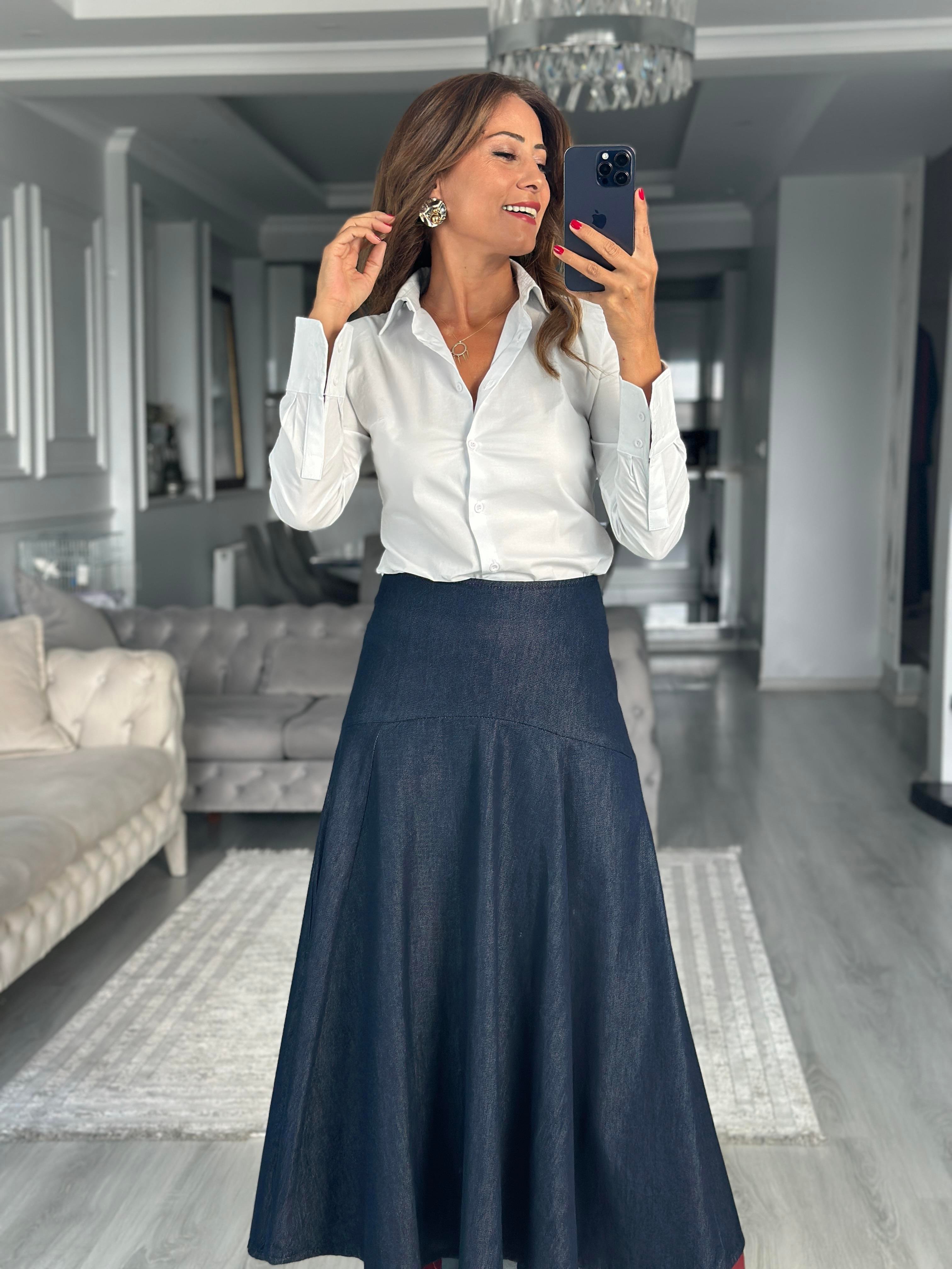 Beyaz Kol Manşeti İki Düğmeli Slim Fit Kadın Gömlek