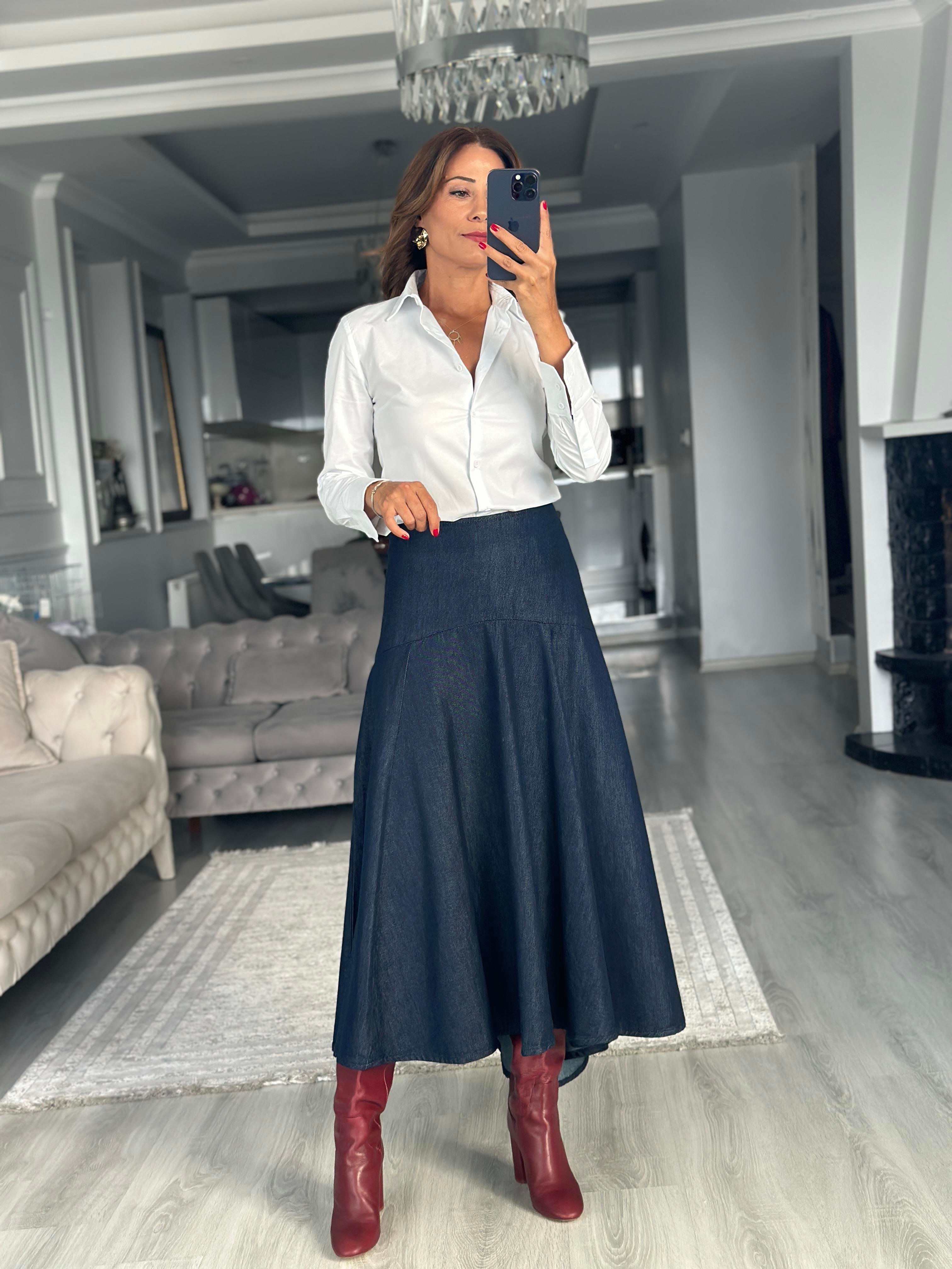 Beyaz Kol Manşeti İki Düğmeli Slim Fit Kadın Gömlek