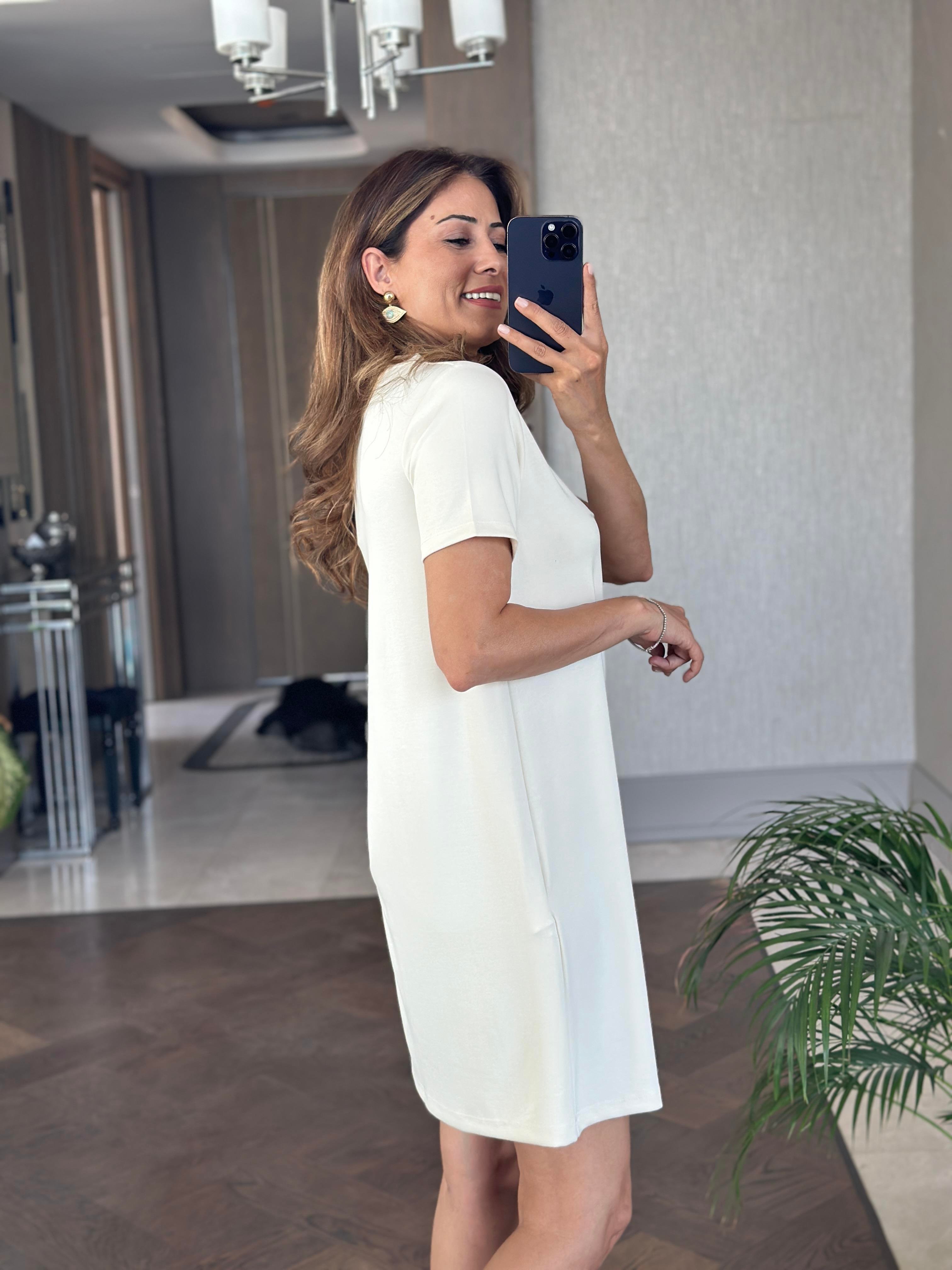 Beyaz Önü Dikişli Kısa Kol Modal Kadın Mini Elbise