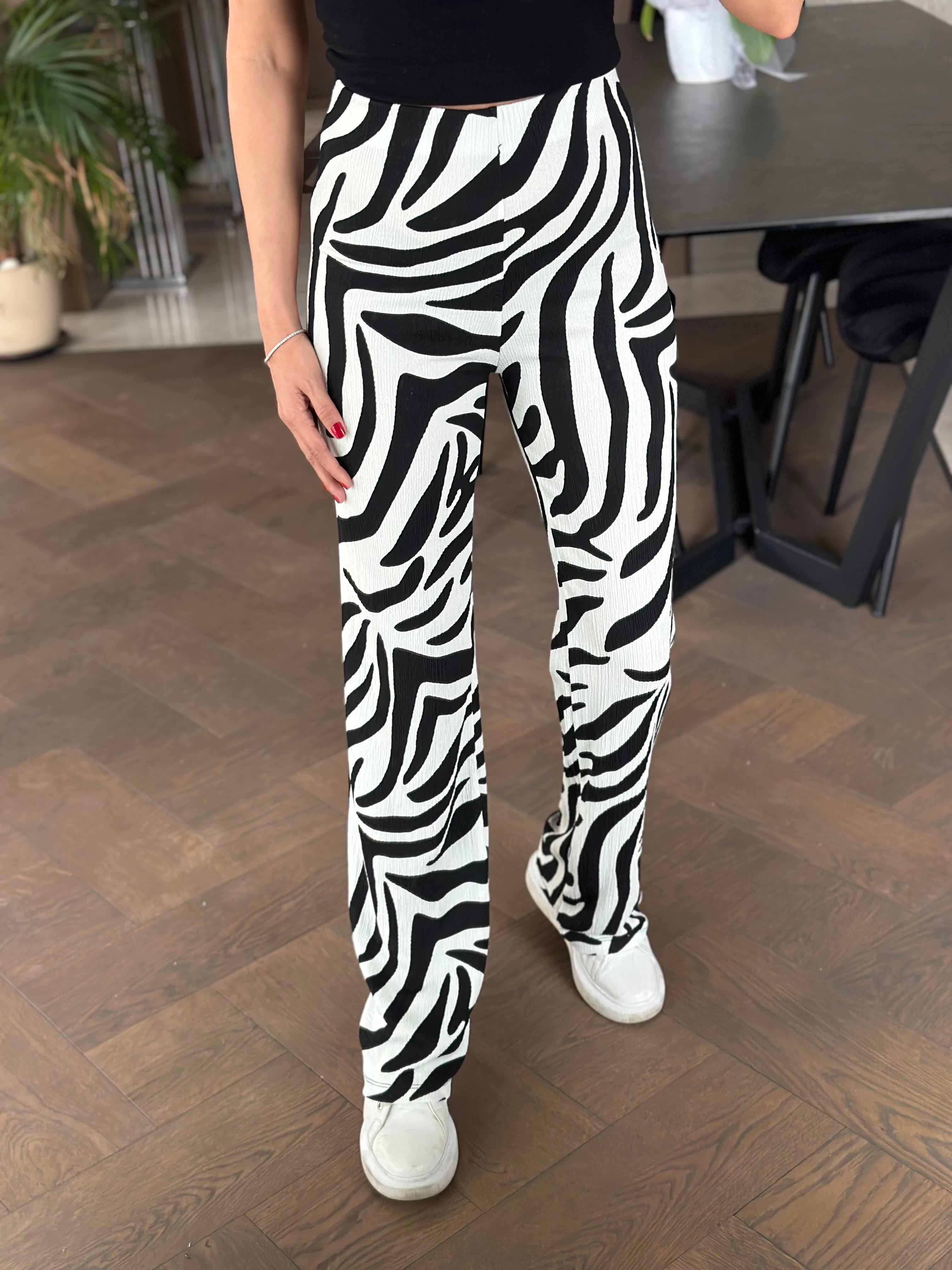 Beyaz Siyah Zebra Desenli Beli Lastikli Bürümcük Kadın Pantolon