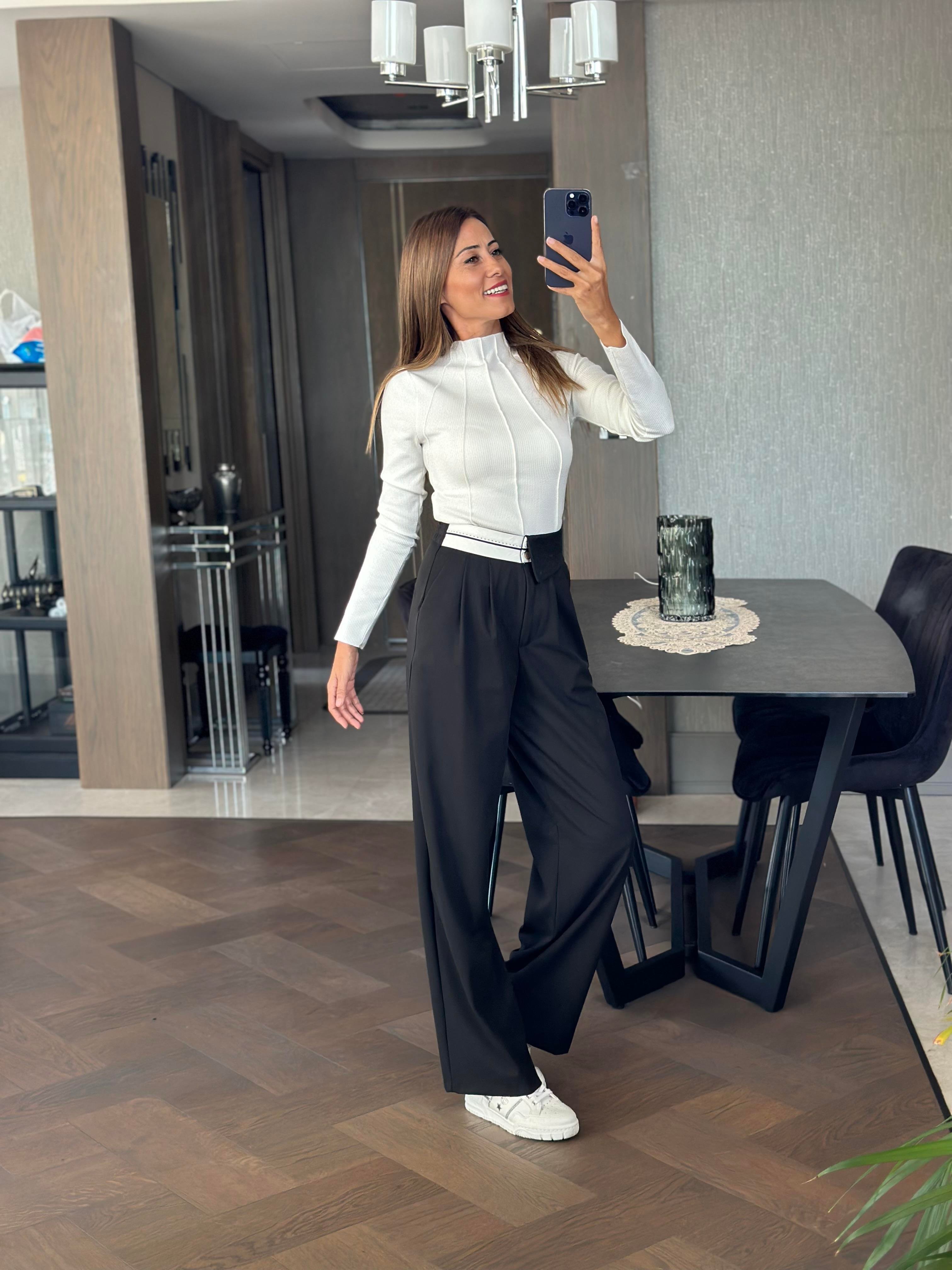 Beyaz Yarım Balıkçı Uzun Kol Dikiş Detay Kadın Body