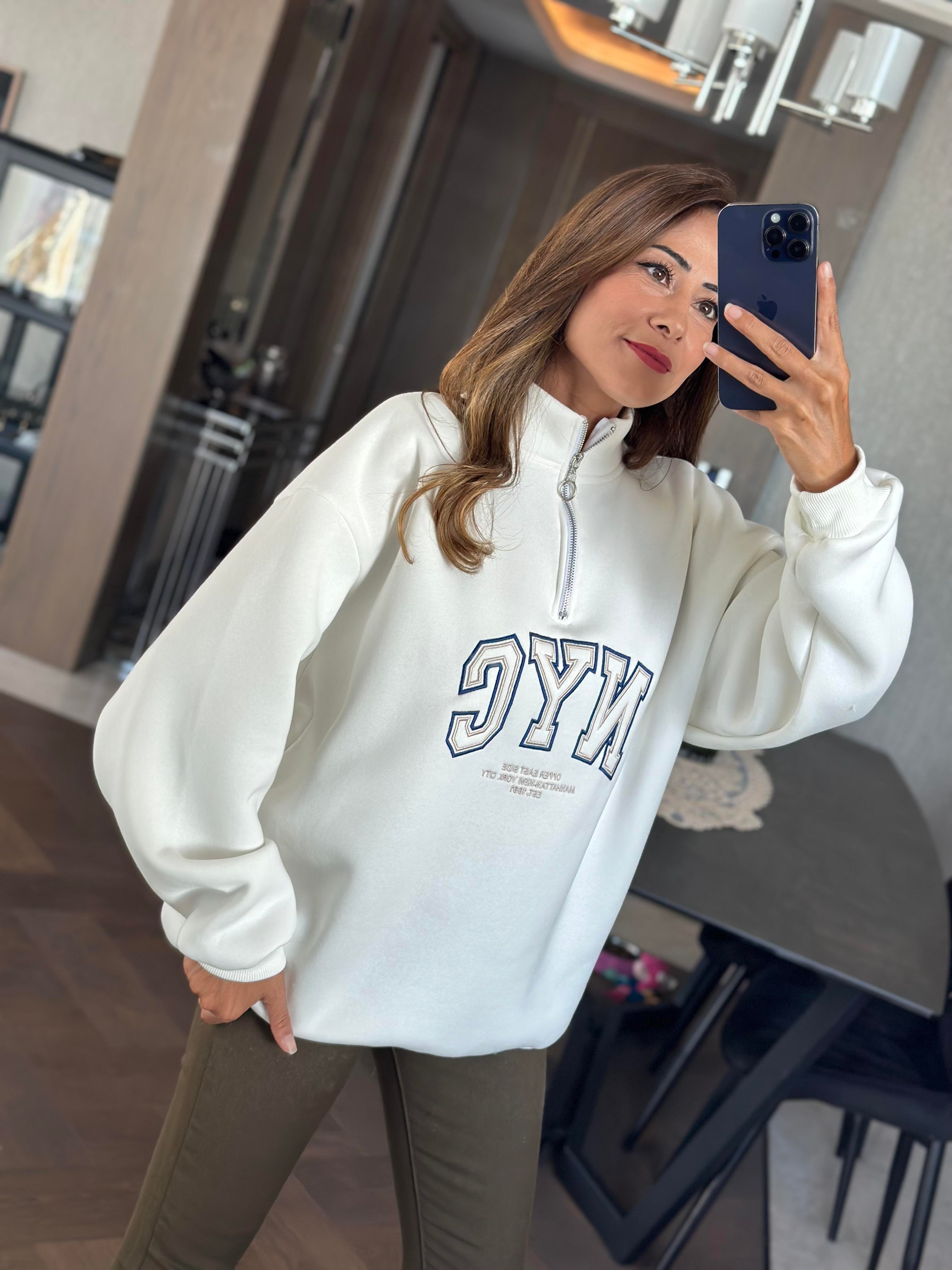 Beyaz Yarım Fermuarlı NYC Baskılı Kadın Sweatshirt