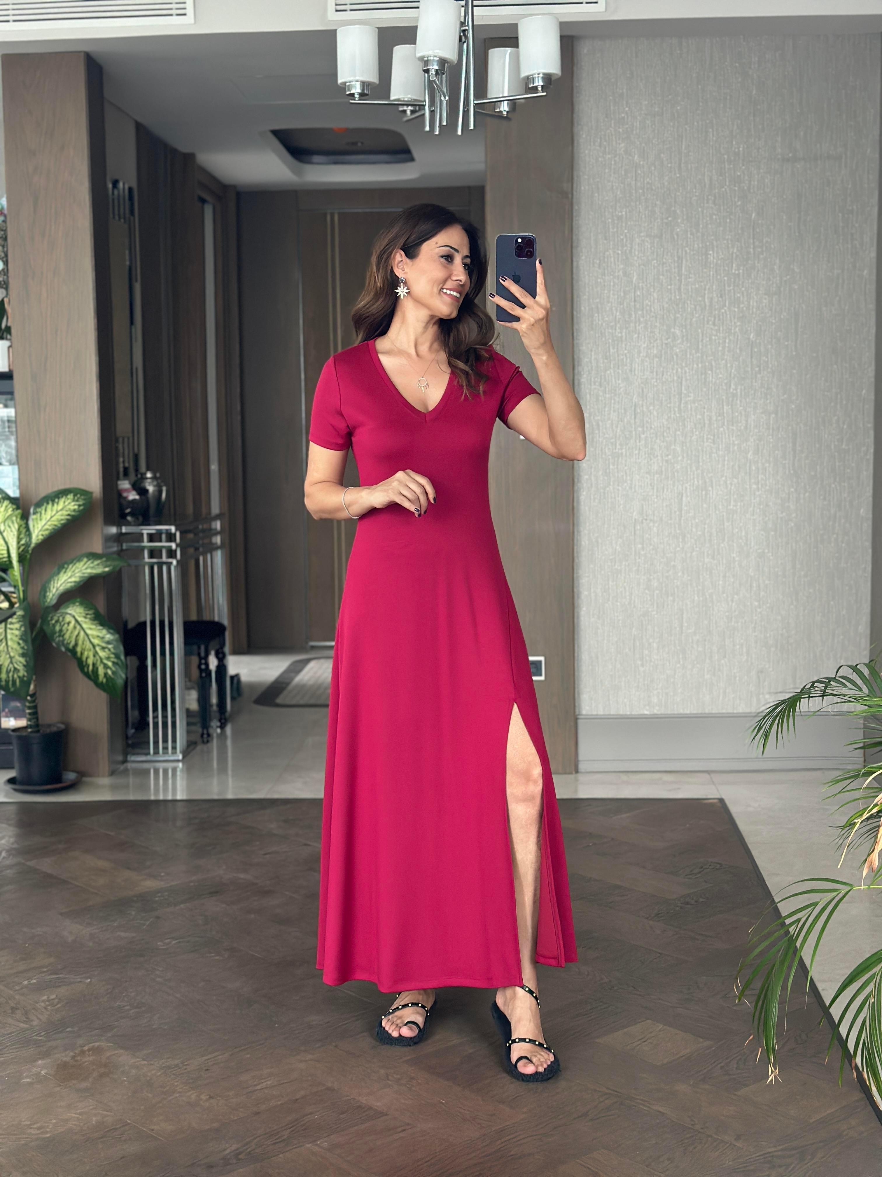 Bordo Kısa Kol V Yaka Önü Yırtmaçlı Modal Kadın Midi Boy Elbise 