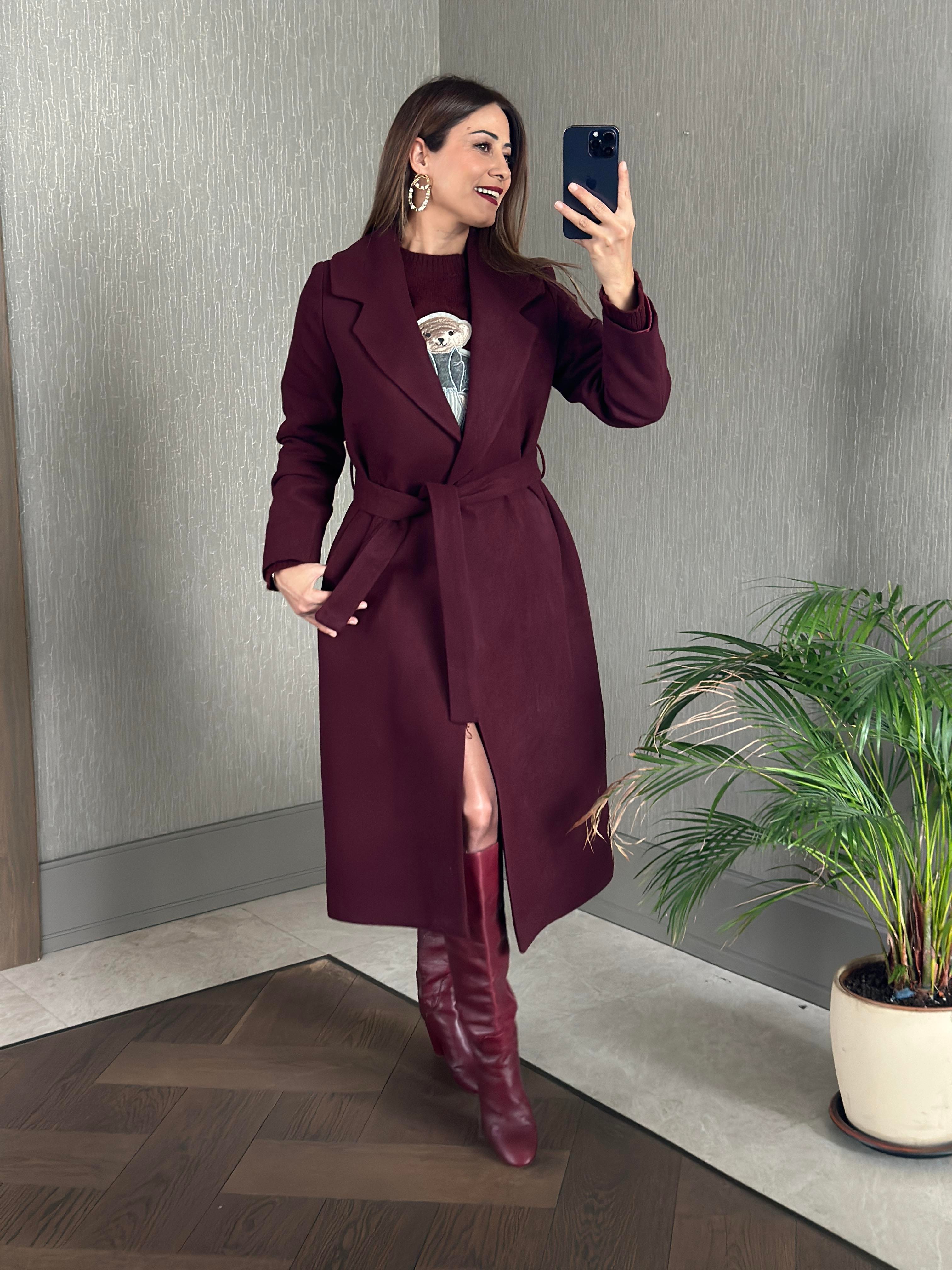 Bordo Kuşaklı Kesik Yaka Kaşe Kadın Kaban