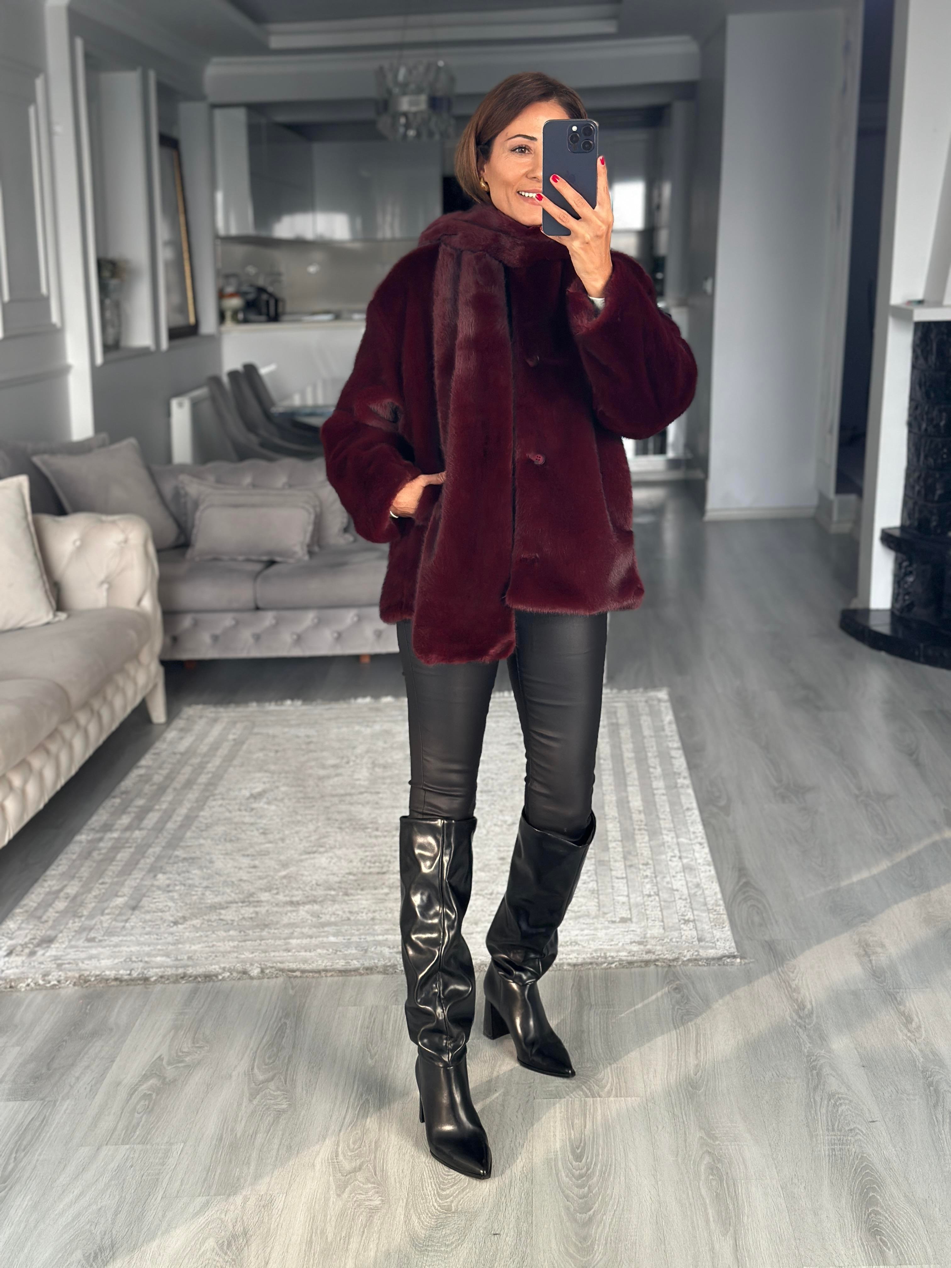 Bordo Önü Düğmeli Atkılı Kadın Kürk Mont