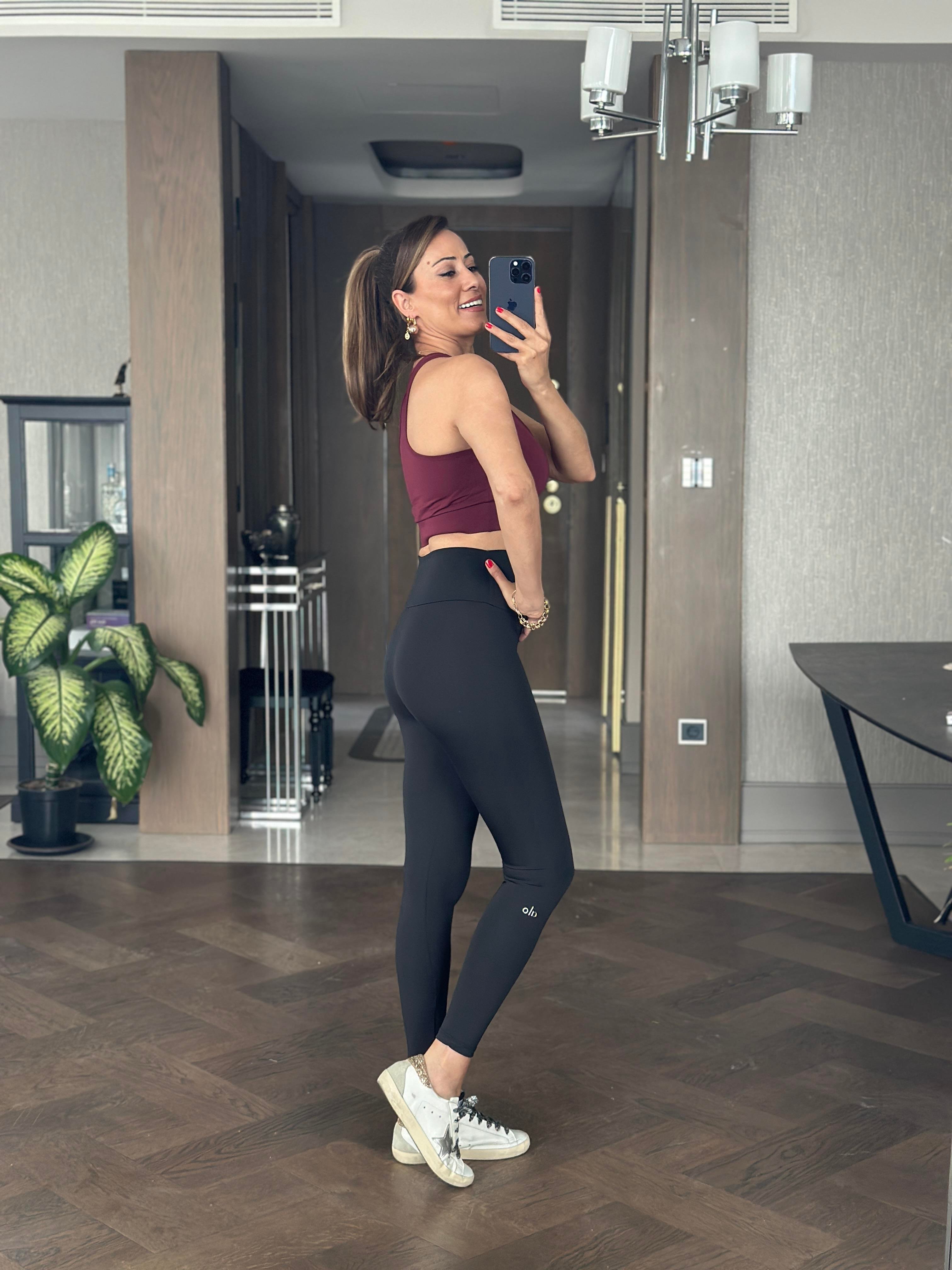 Bordo U Yaka Kabartma Logolu Kadın Sporcu Crop Body