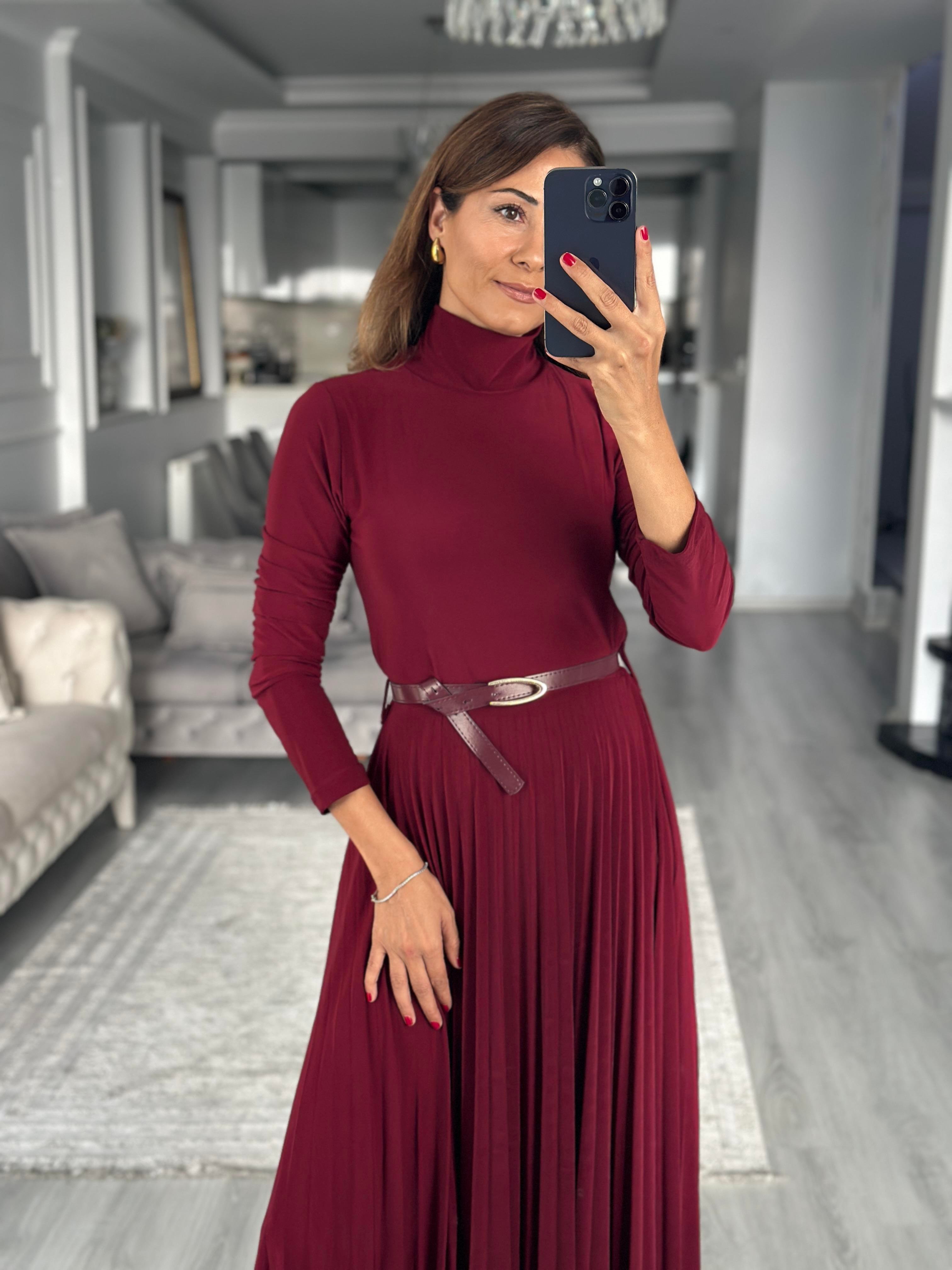 Bordo Yarım Balıkçı Kemerli Piliseli Midi Boy Kadın Elbise