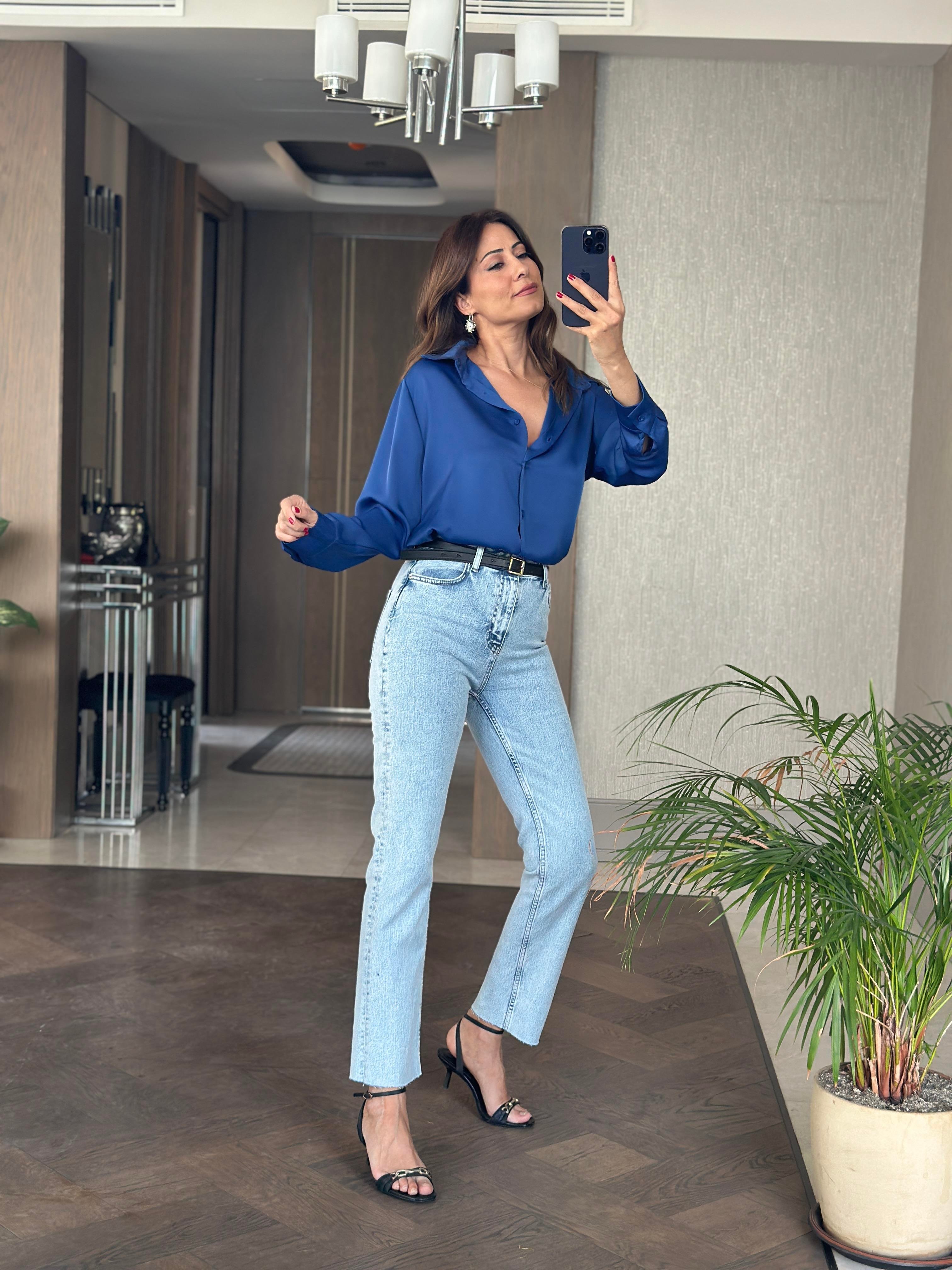 Buz Mavi Lacarino Düz Kesim Kesik Paça Kadın Jean Pantolon