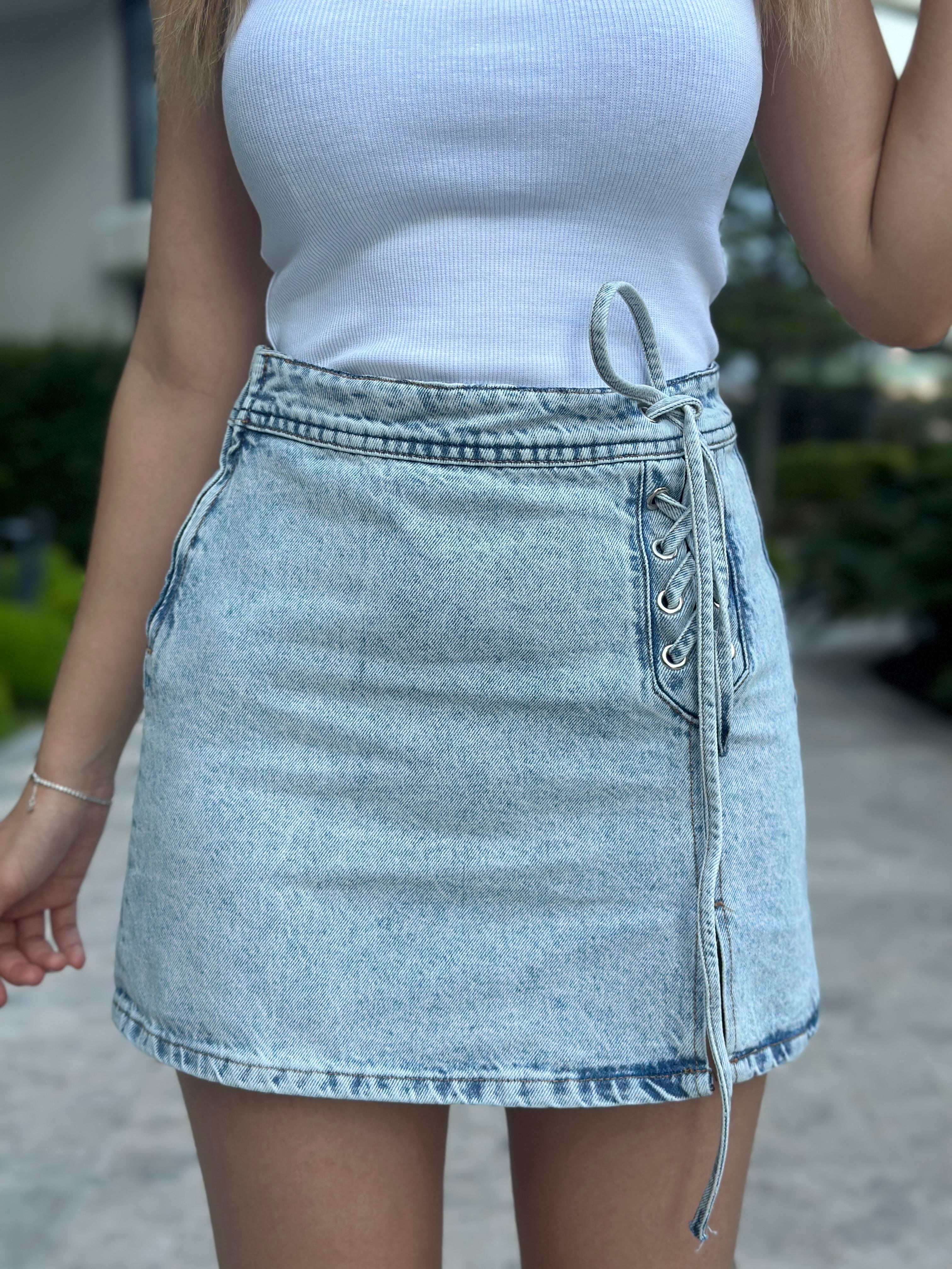 Buz Mavi Yanı Bağcık Detay Mini Kadın Jean Etek
