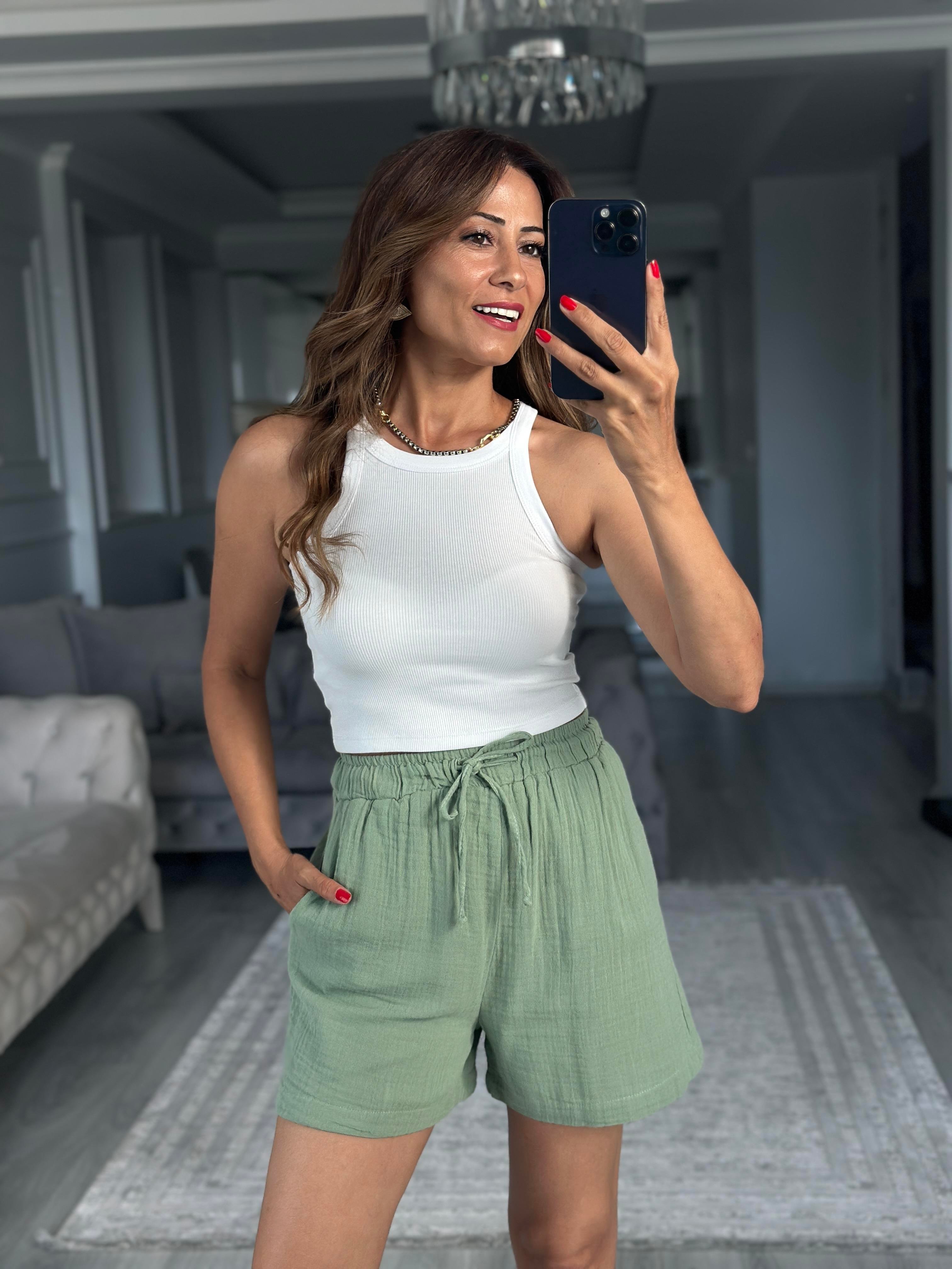 Çağla Beli Lastikli Müslin Kumaş Kadın Şort