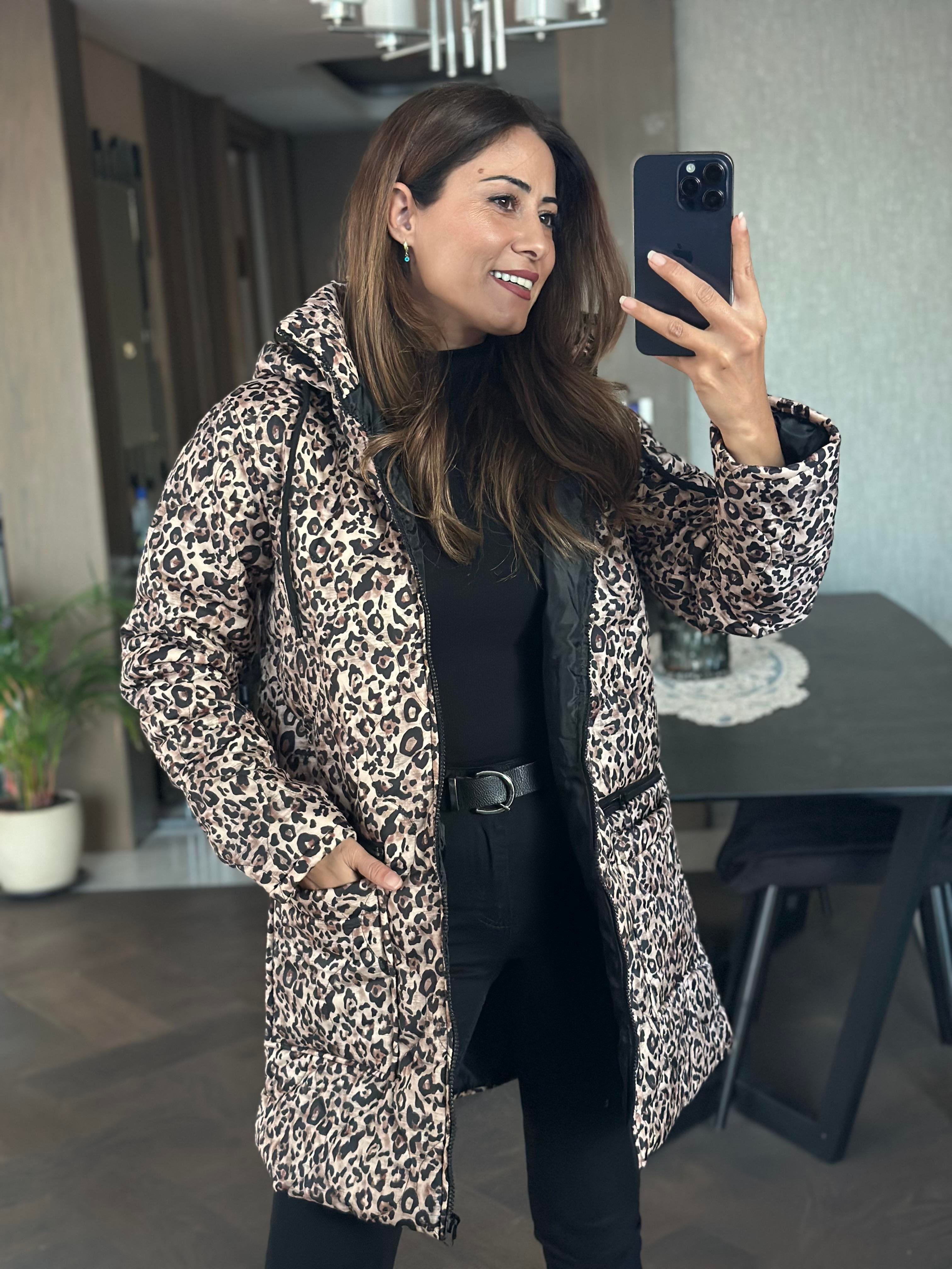 Camel Kapitone Leopar Desen Kapüşonlu Cebi Fermuar Detay Kadın Mont