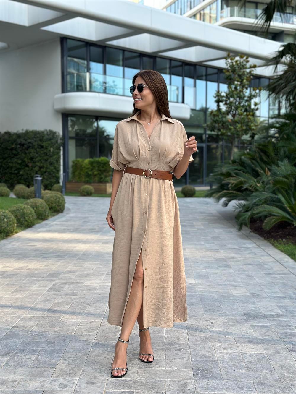 Camel Ön Ve Arka Pileli Kısa Kol Kemerli Kadın Gömlek Elbise