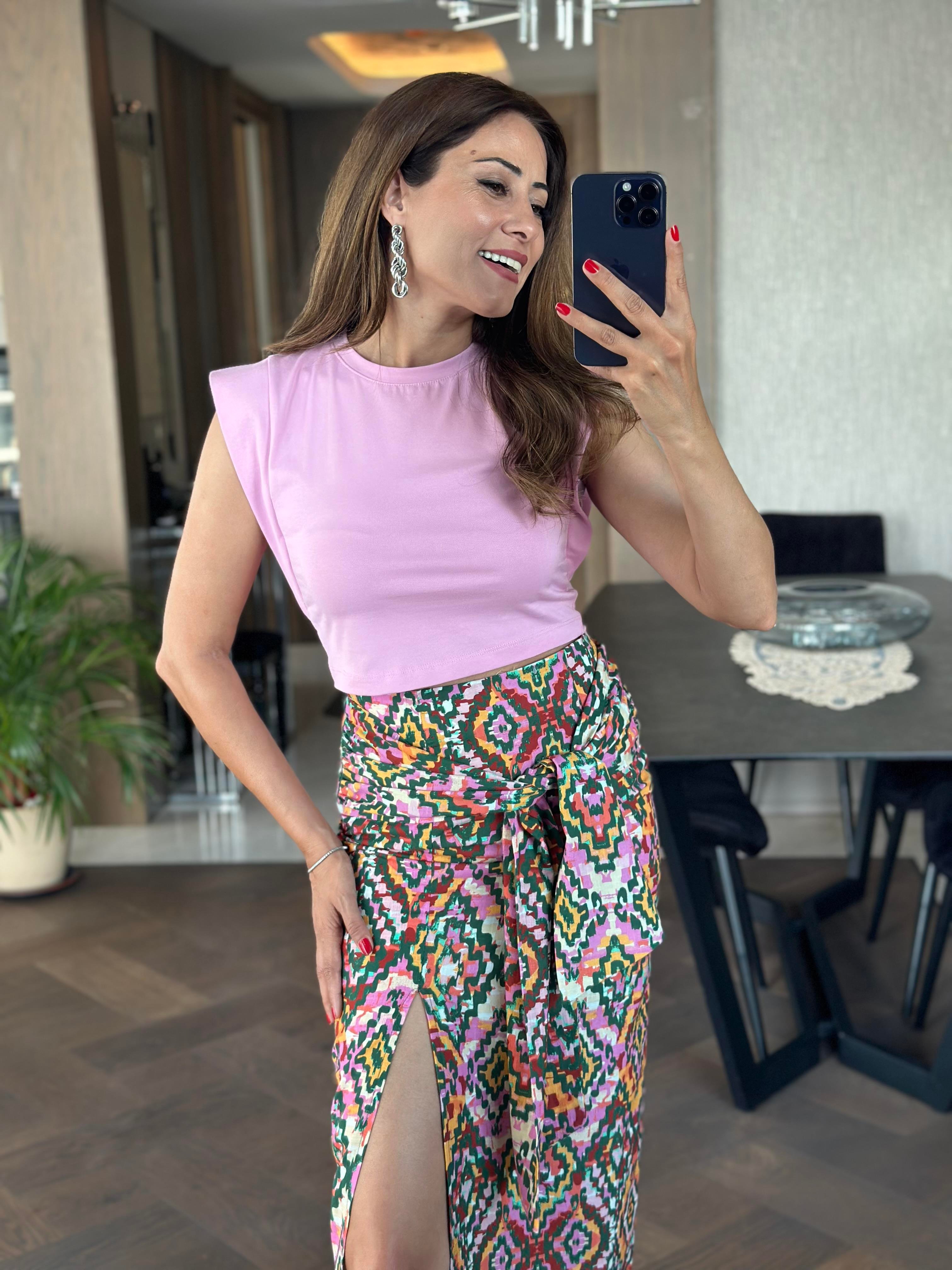 Çok Renkli Düğüm Detaylı Yırtmaçlı Midi Boy Kadın Etek