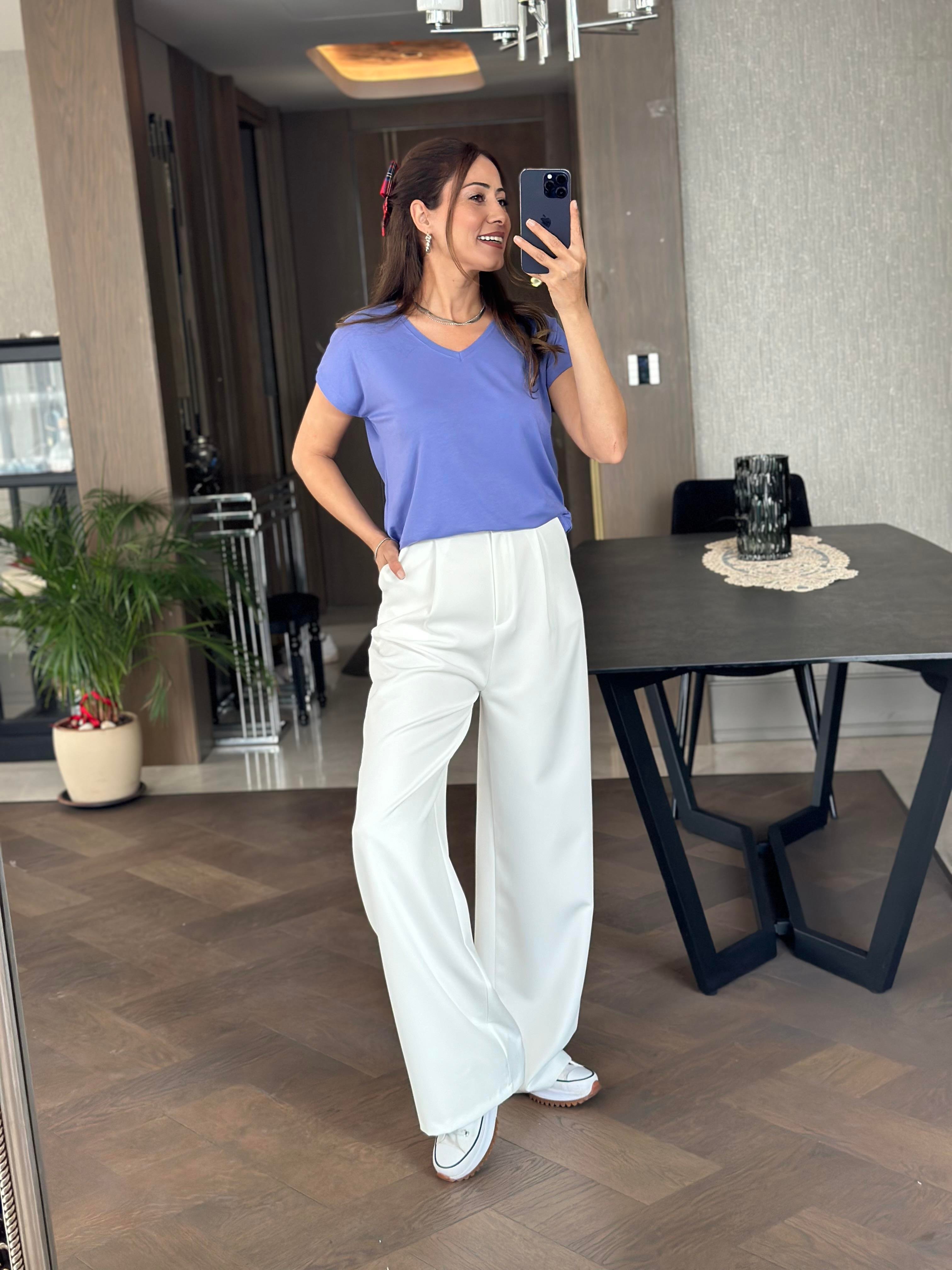 Eflatun V Yaka Kısa Yarasa Kol Basic Kadın T-Shirt