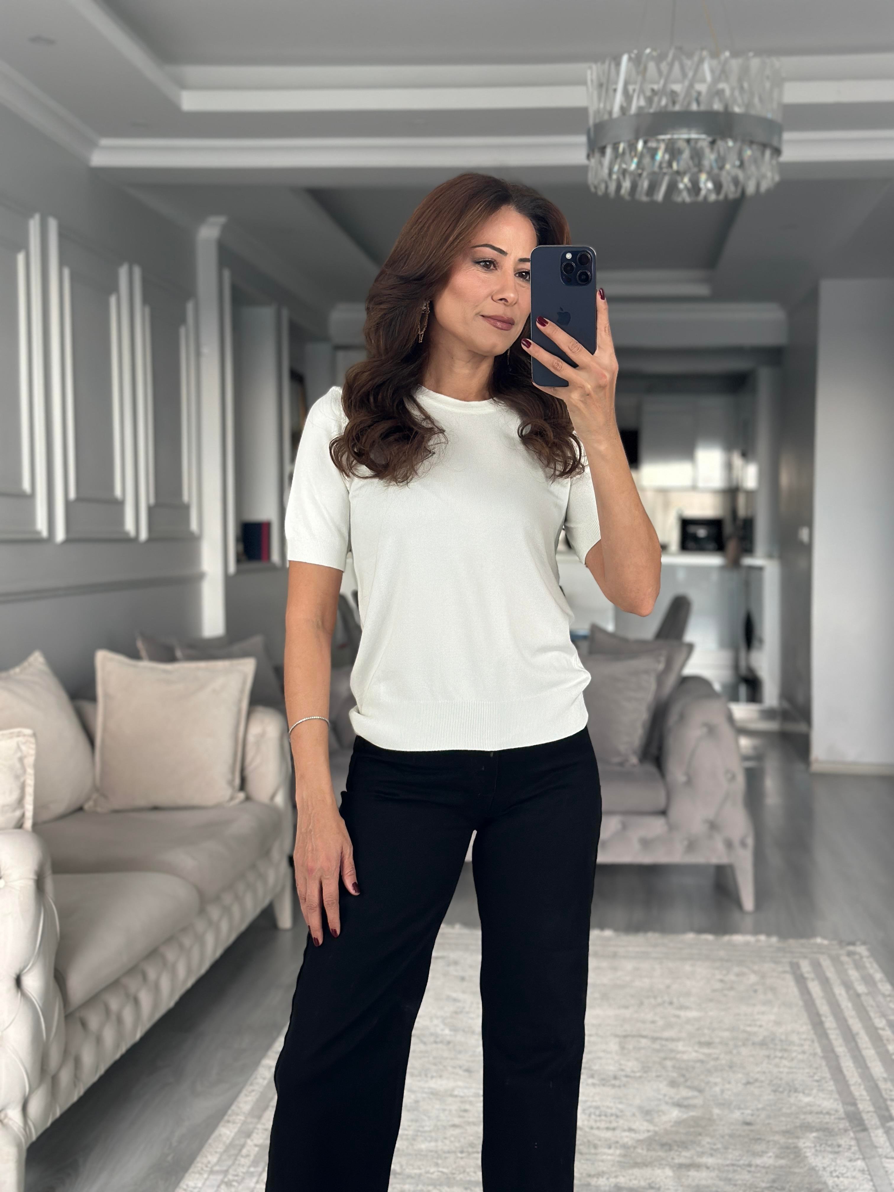 Ekru Bisiklet Yaka  Kısa Kol Basic Kadın Triko Bluz